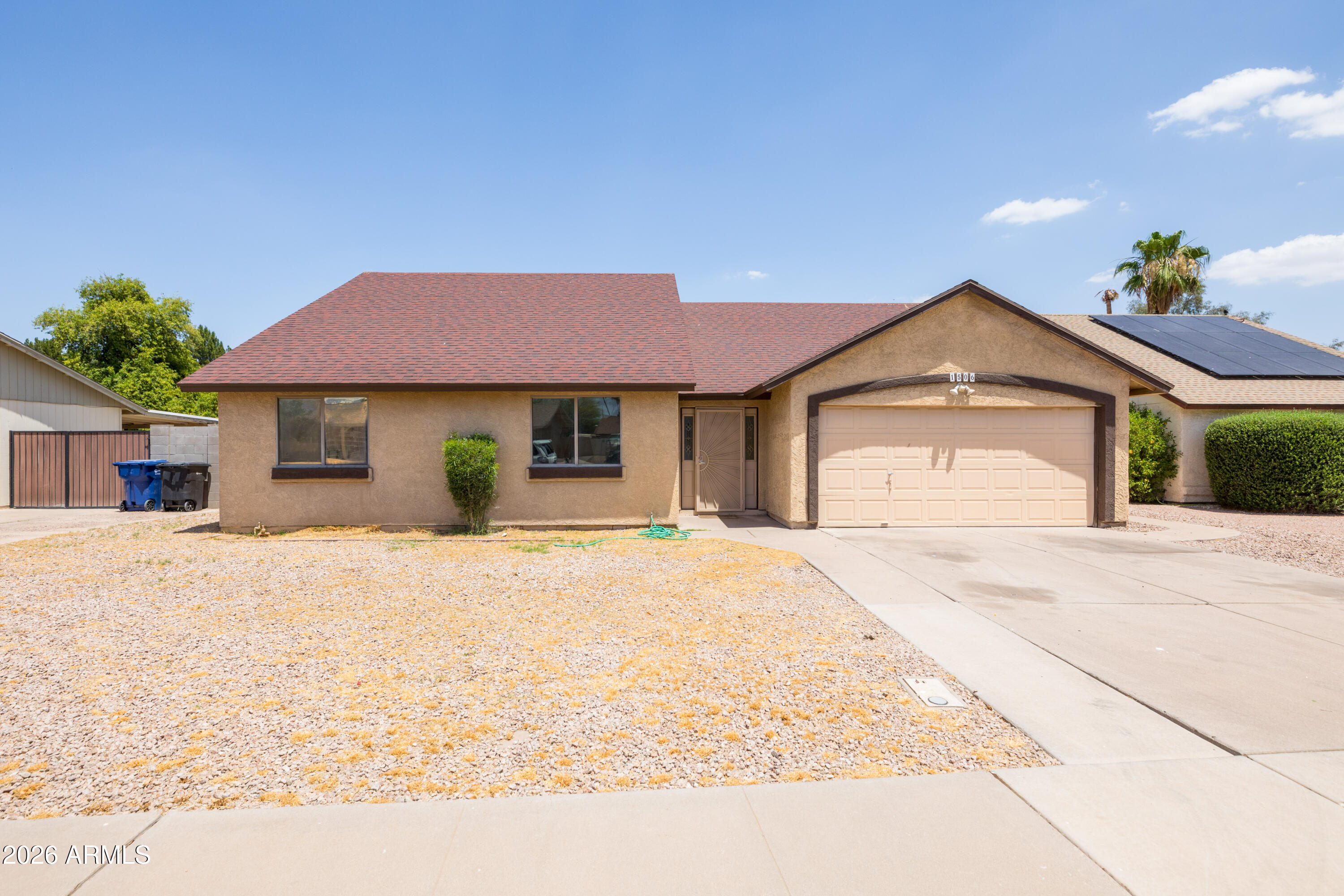 1506 W ALAMO Drive