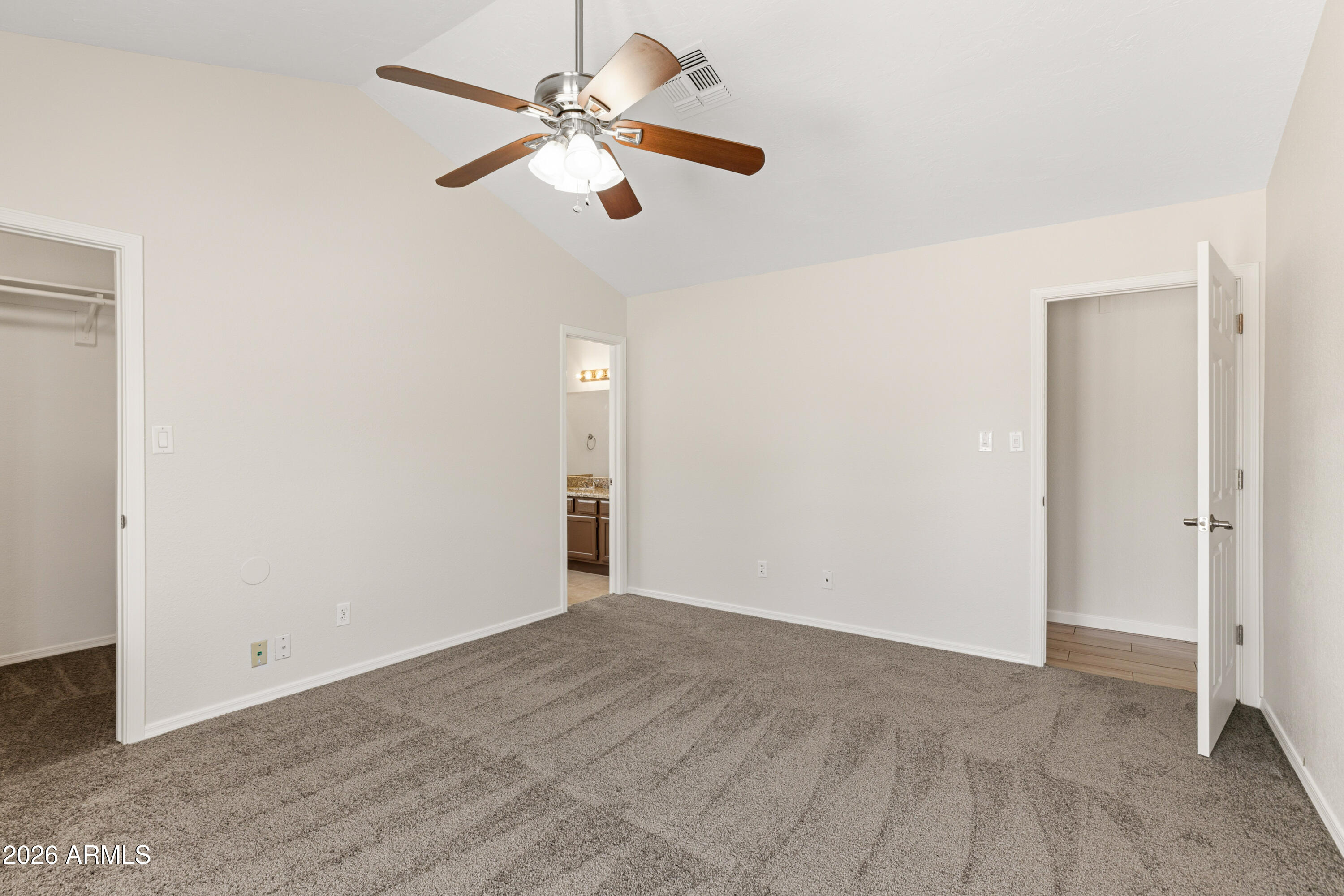 1506 W ALAMO Drive