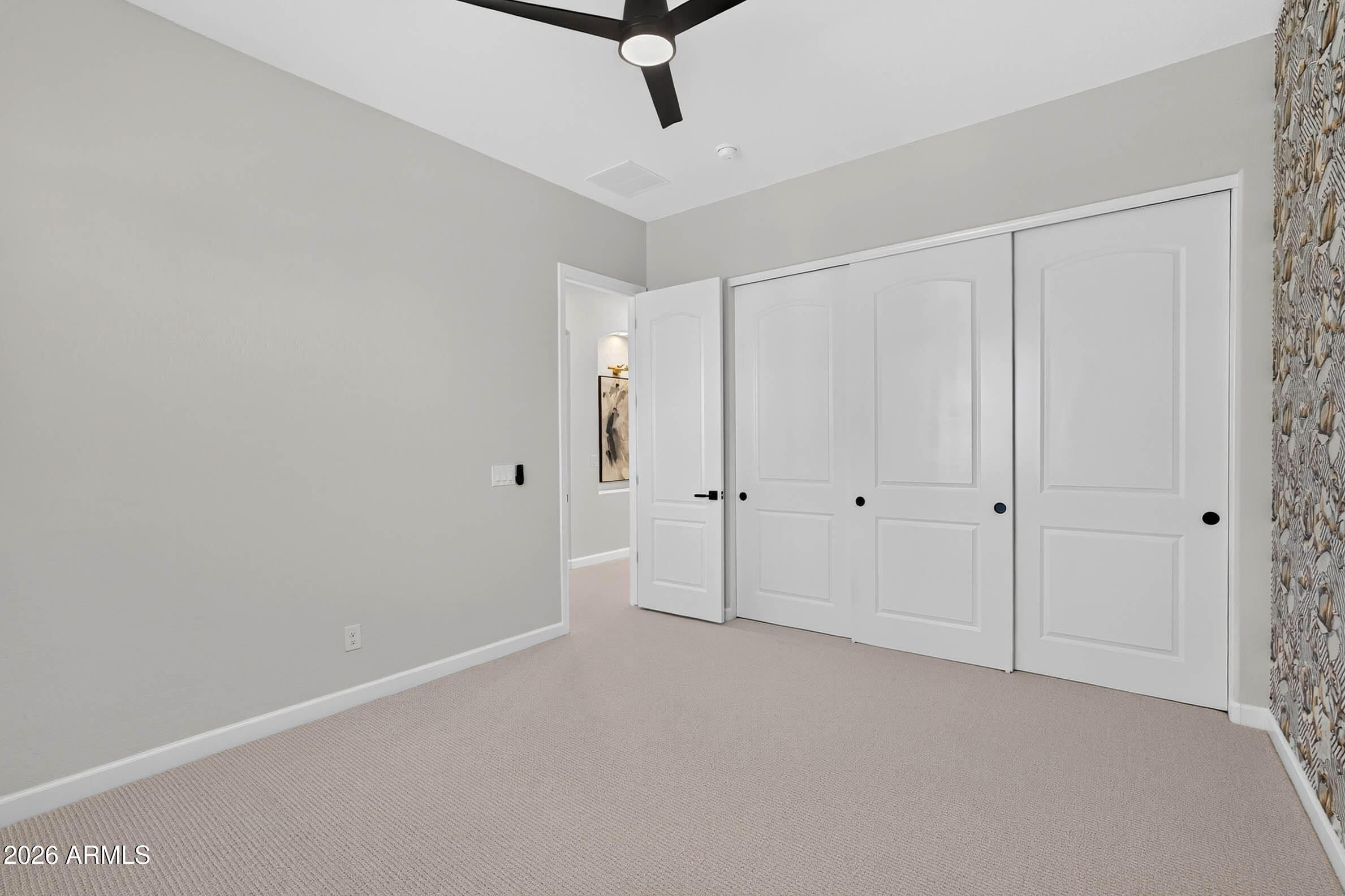 1933 E GEMINI Place