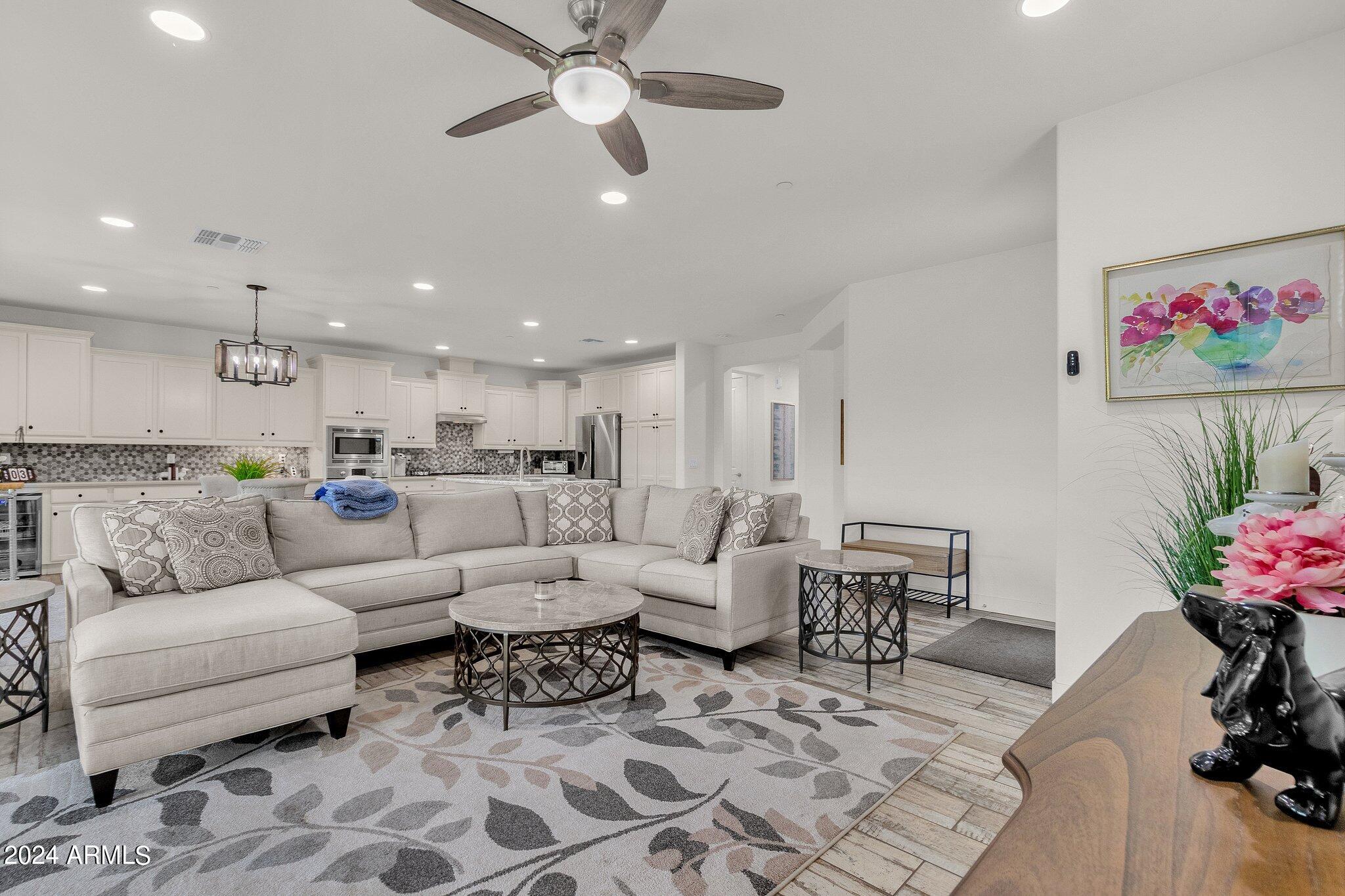 10260 E WHITE FEATHER Lane 1025