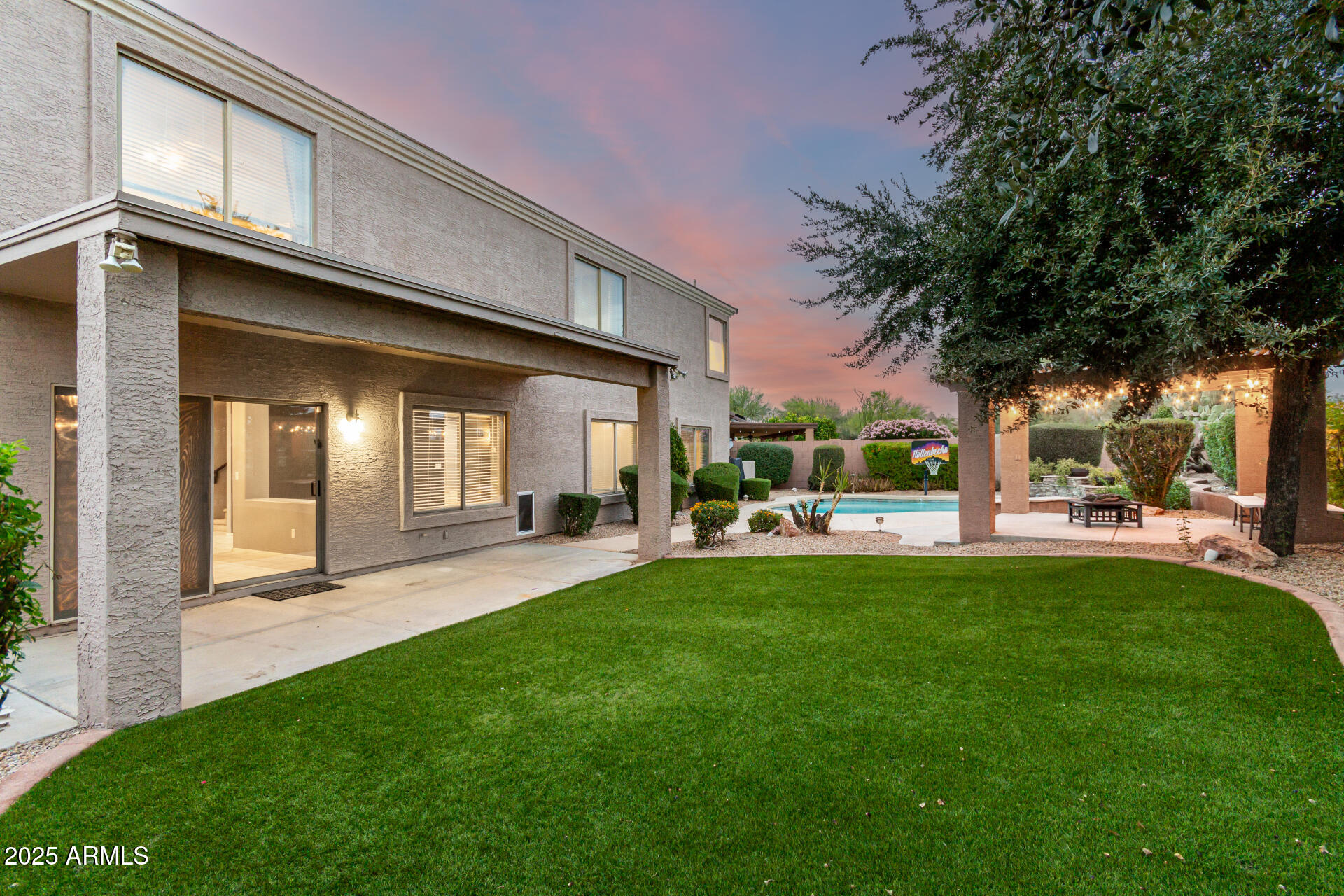 4331 E PRICKLY PEAR Trail
