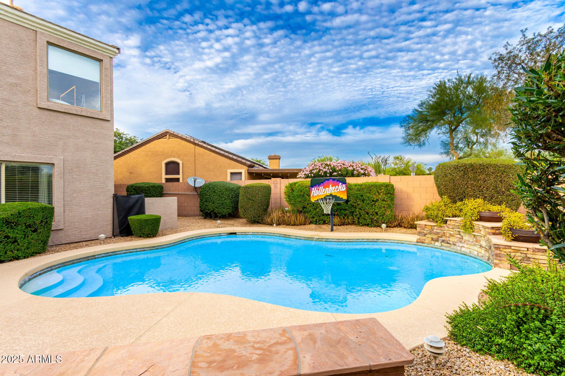 4331 E PRICKLY PEAR Trail