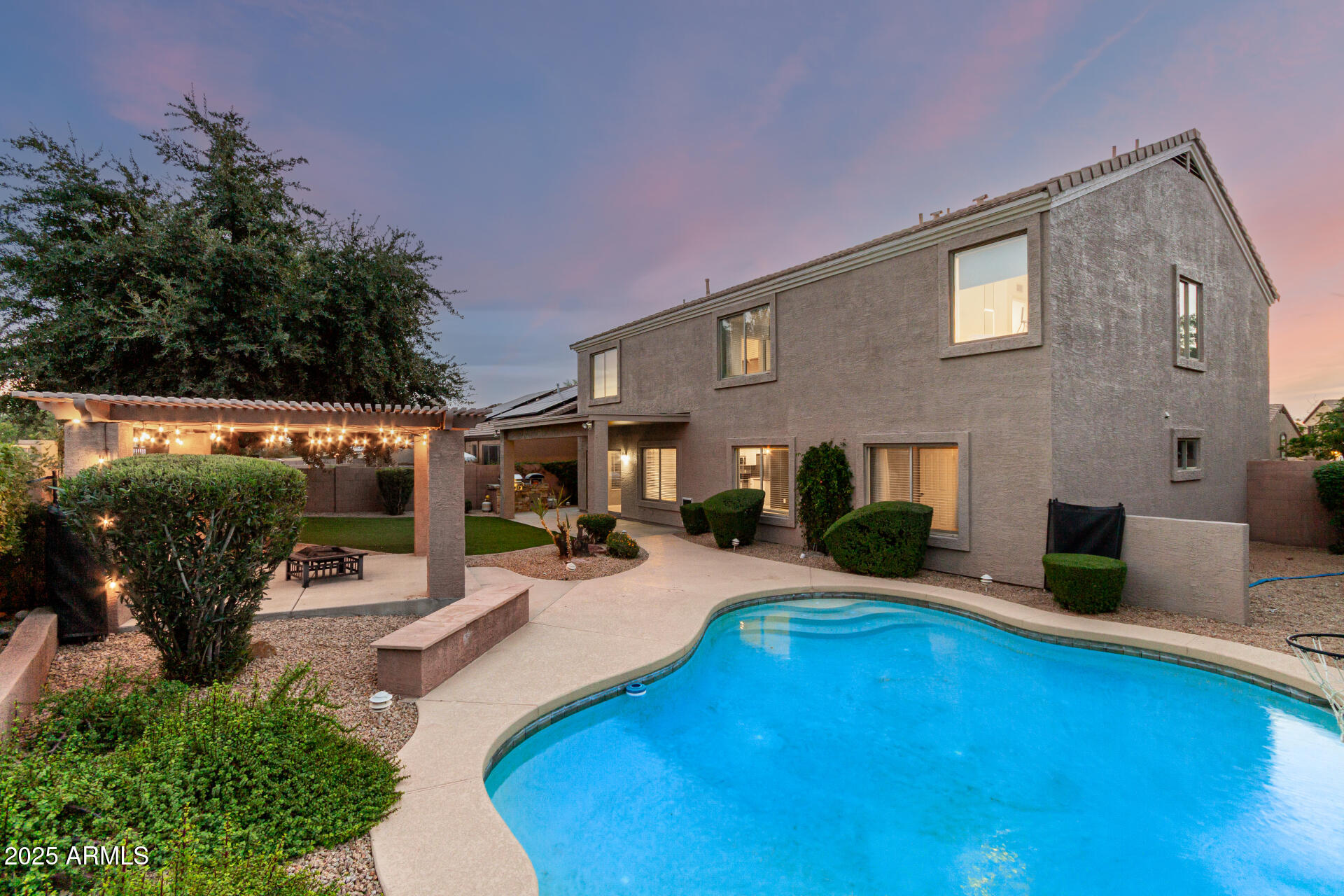4331 E PRICKLY PEAR Trail