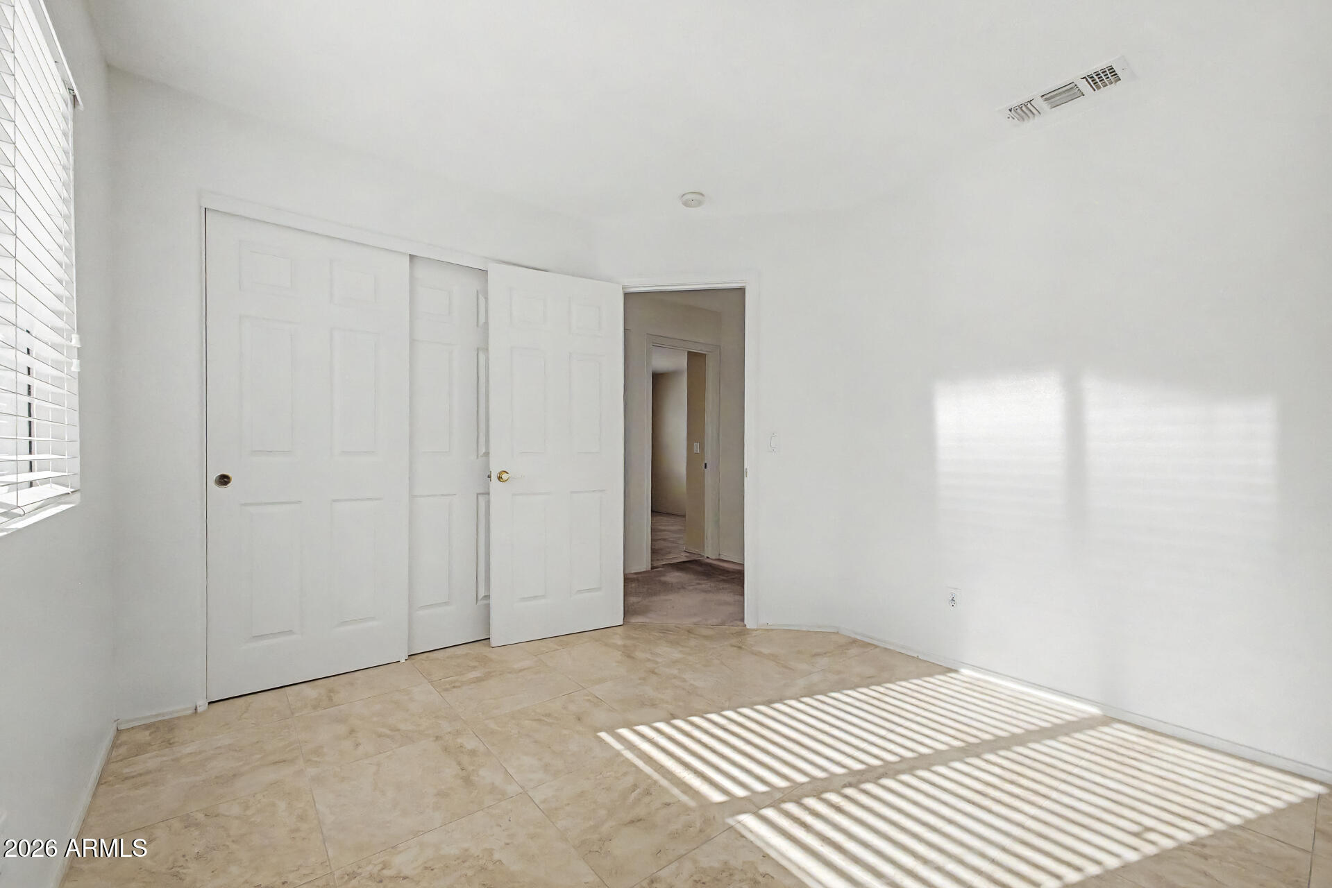 2031 E PARKSIDE Lane
