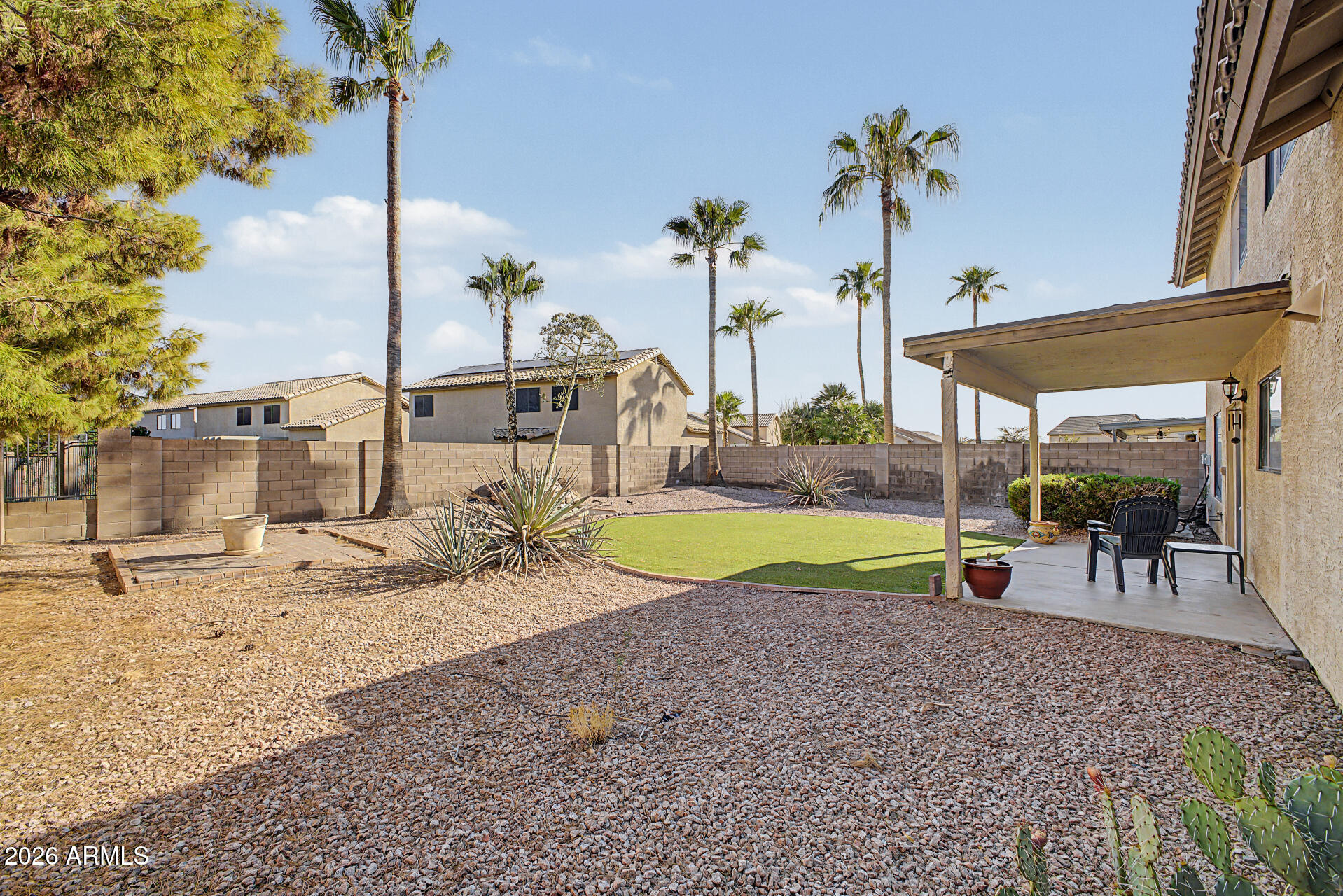 2031 E PARKSIDE Lane