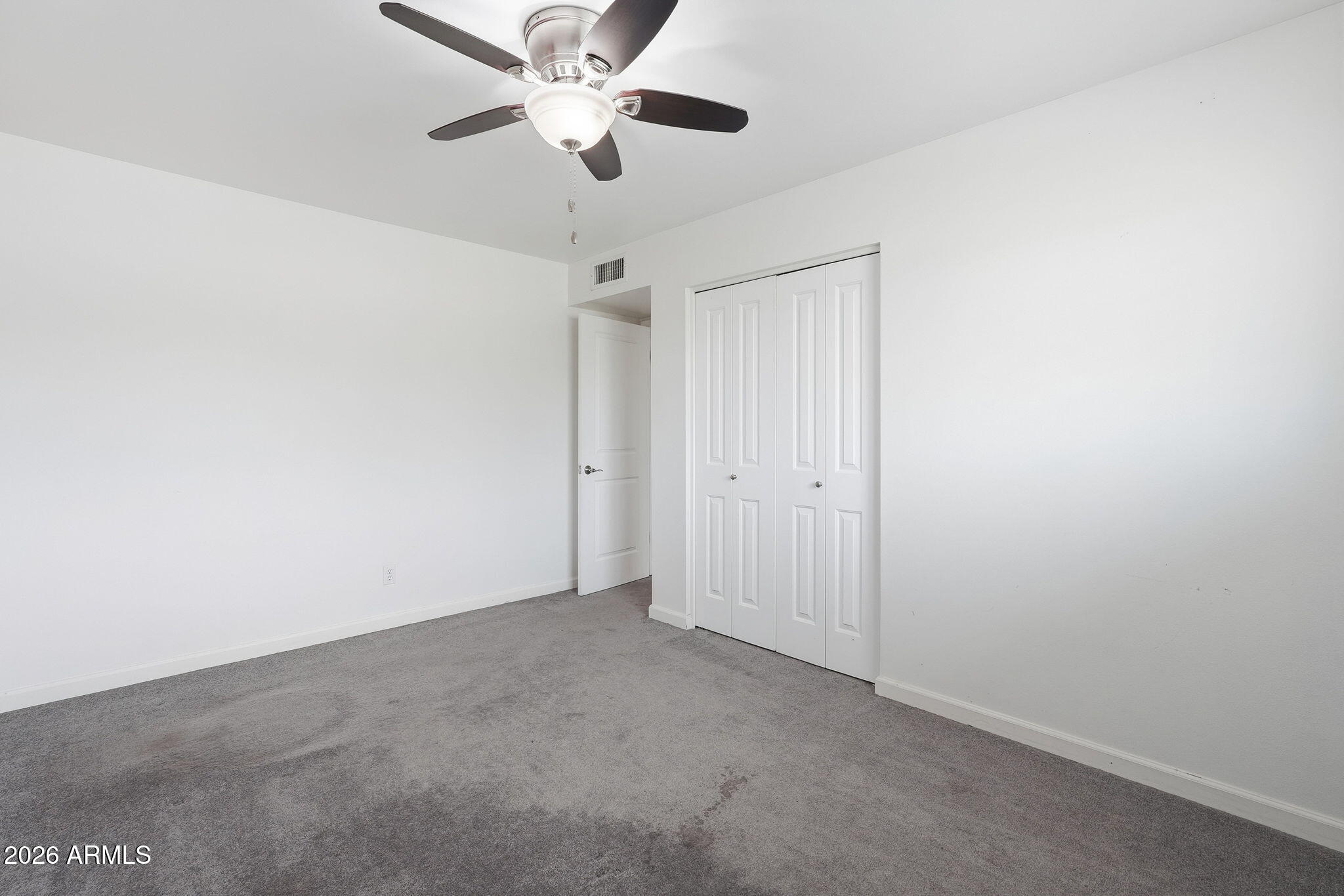 2546 E GENEVA Drive