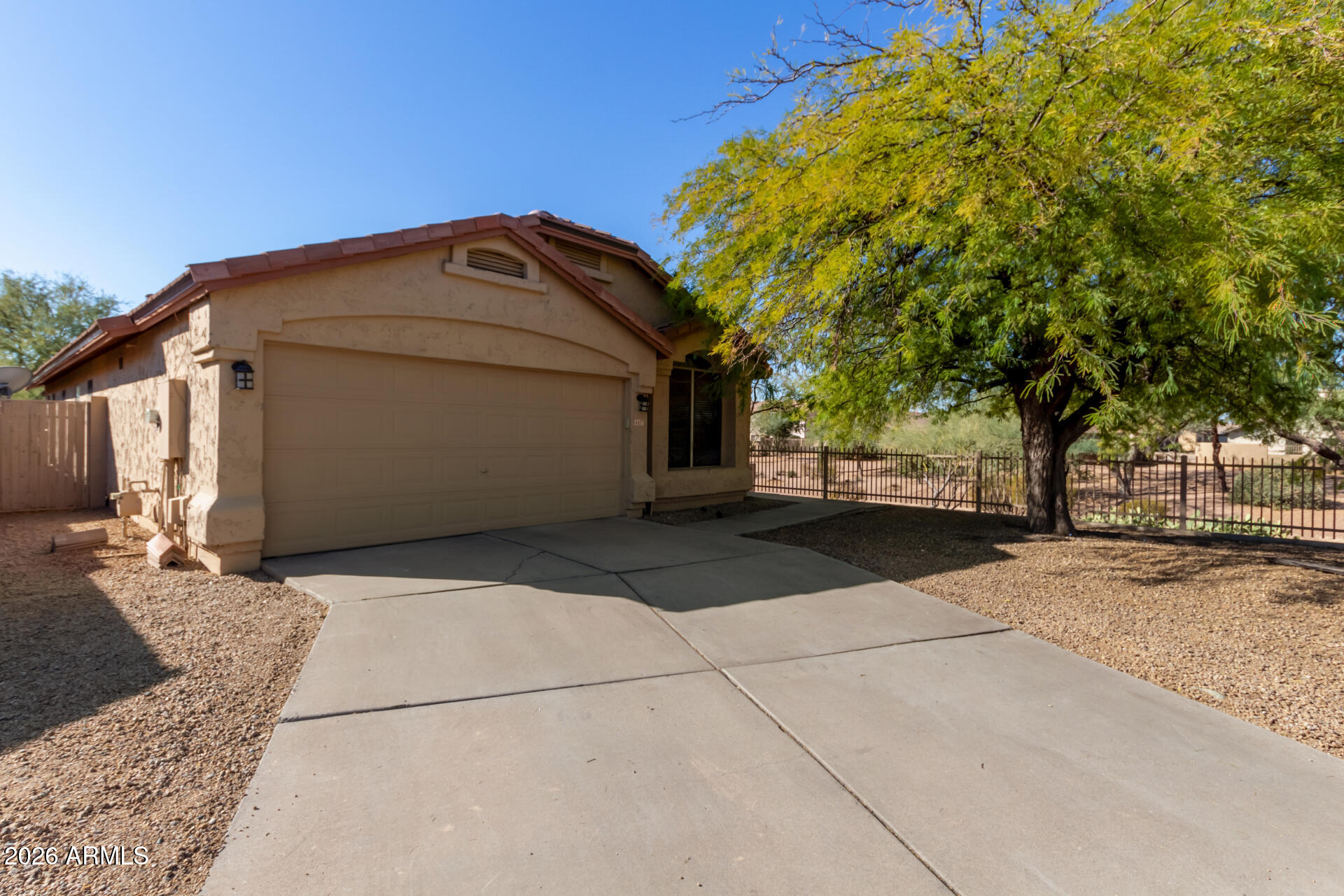 4607 E Abraham Lane