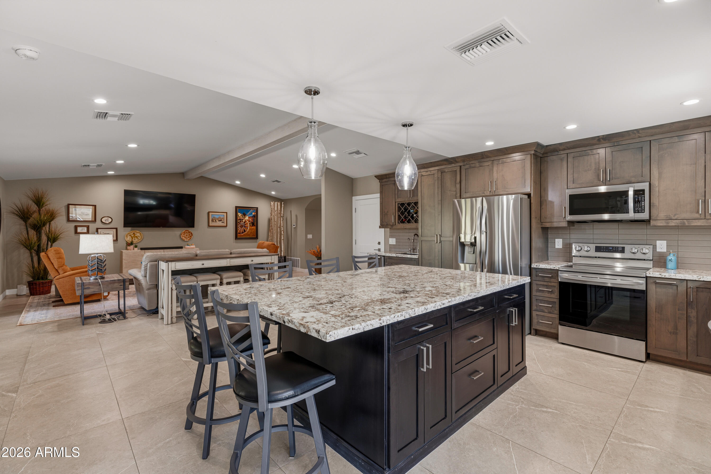 7516 N DEL NORTE Drive
