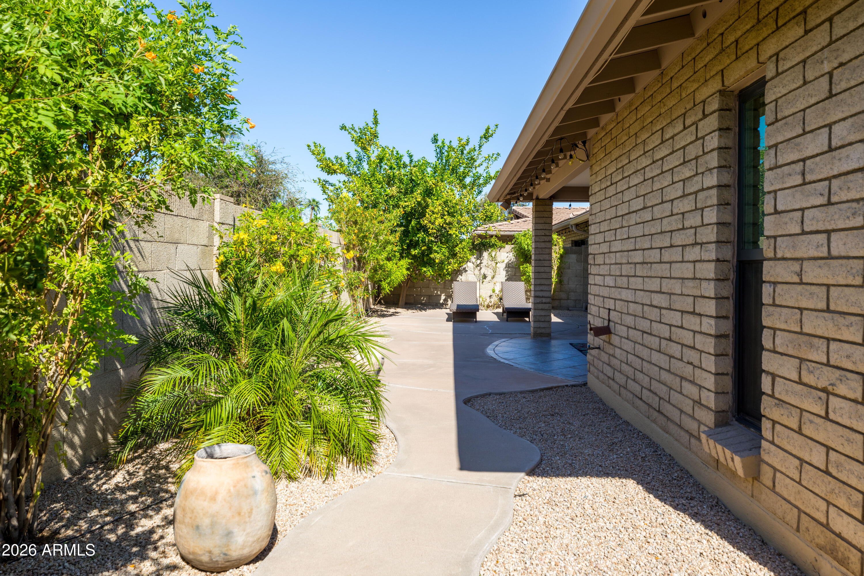 7516 N DEL NORTE Drive