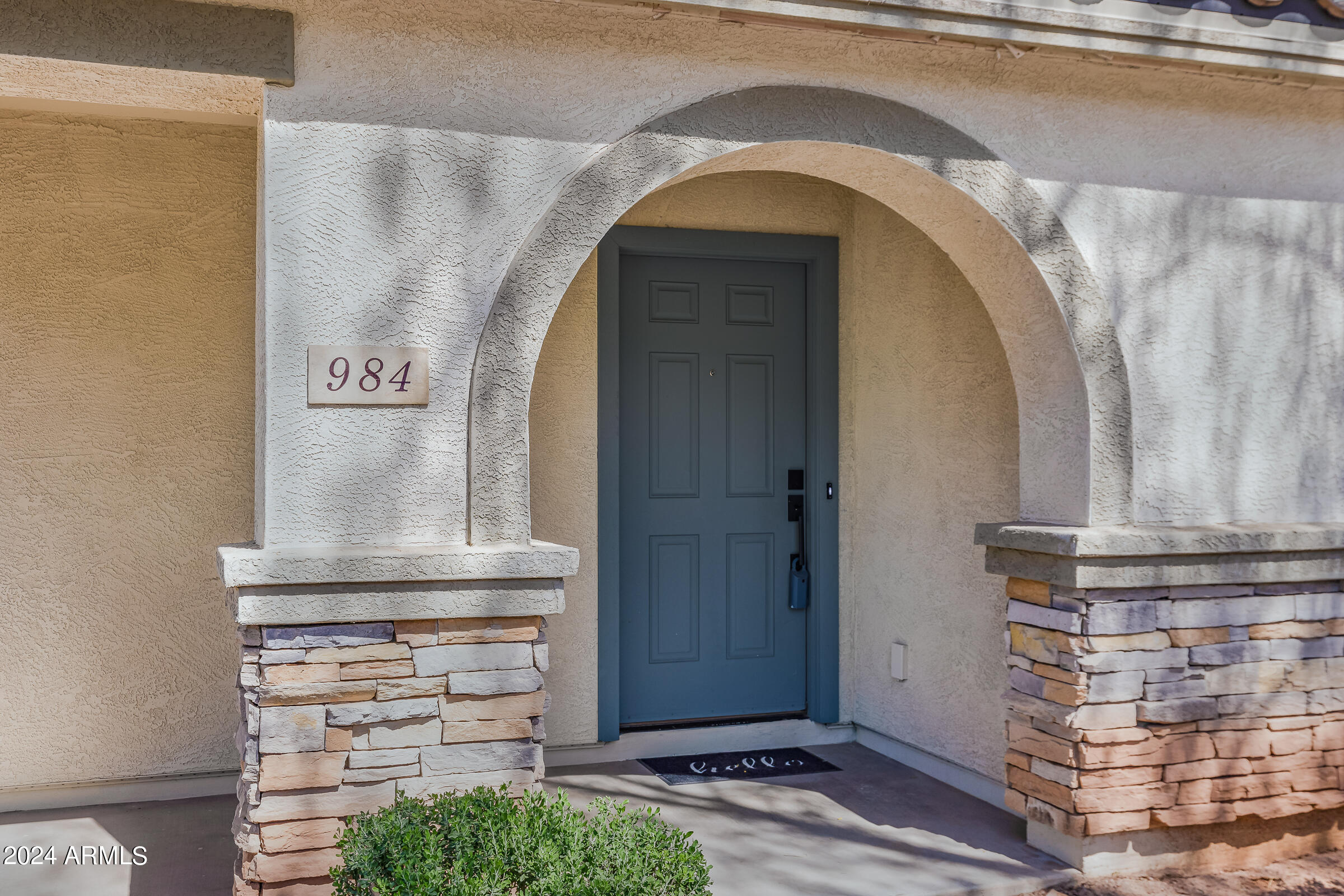 984 S CHESHIRE Lane