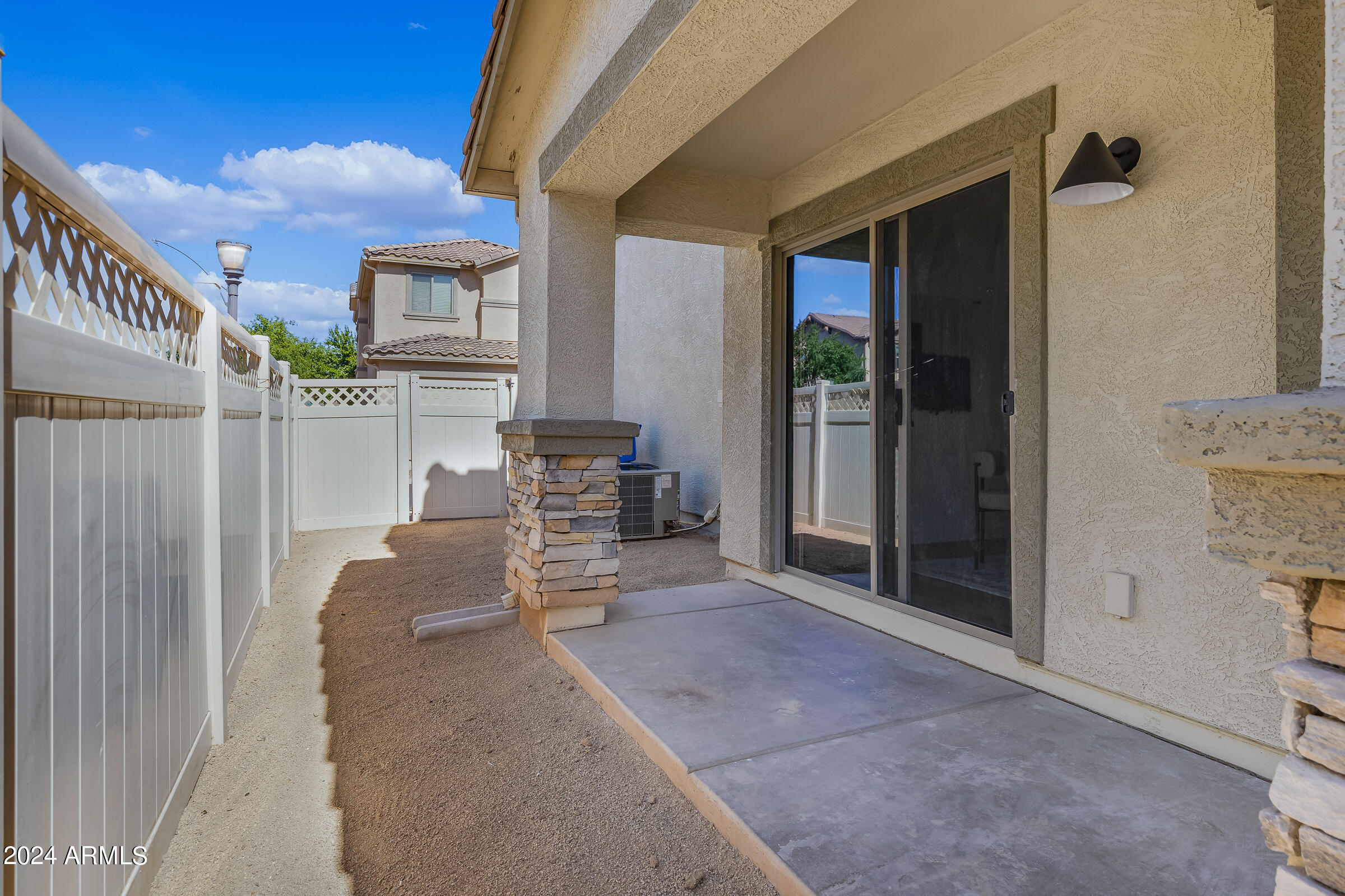 984 S CHESHIRE Lane