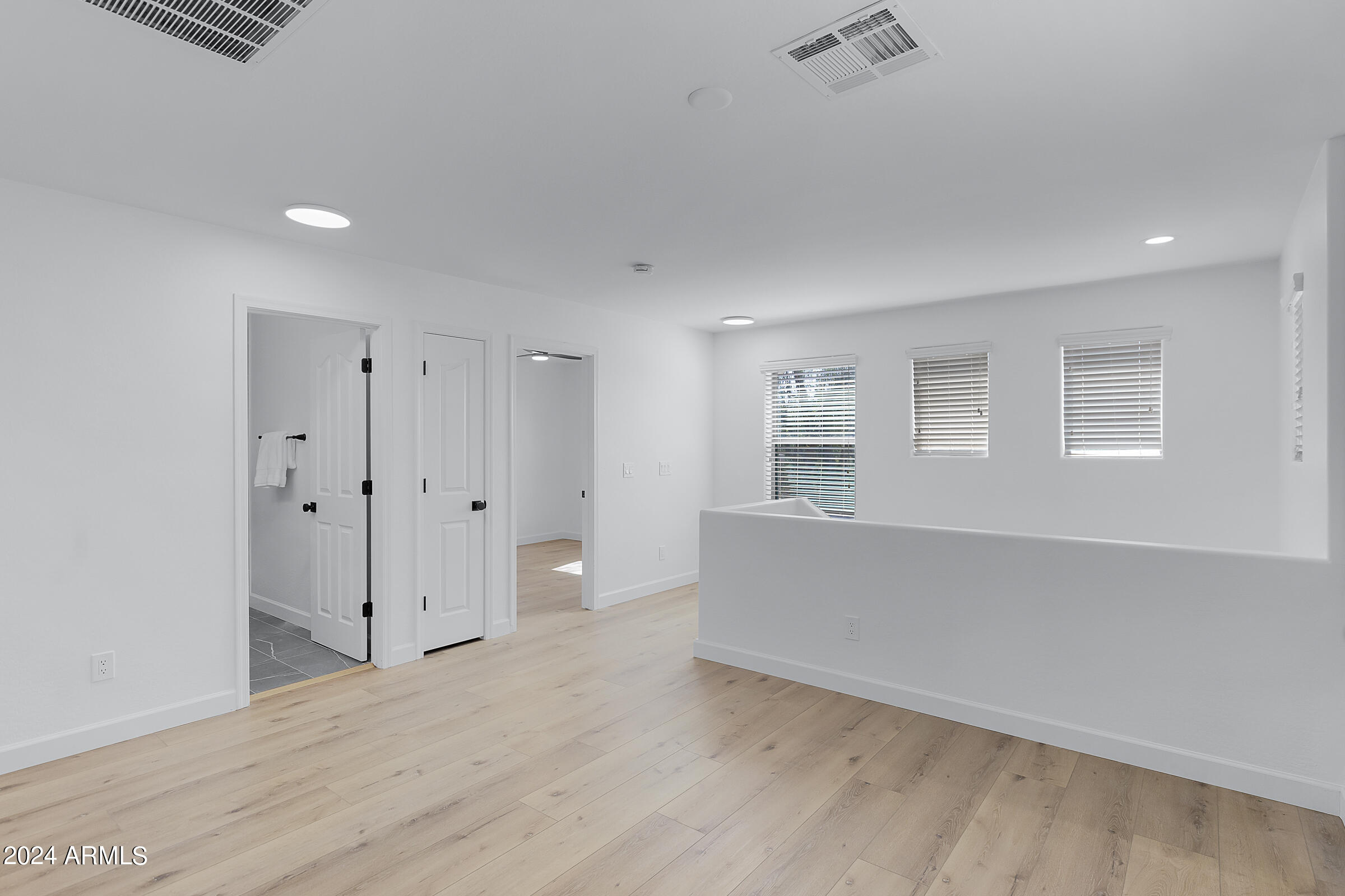 984 S CHESHIRE Lane