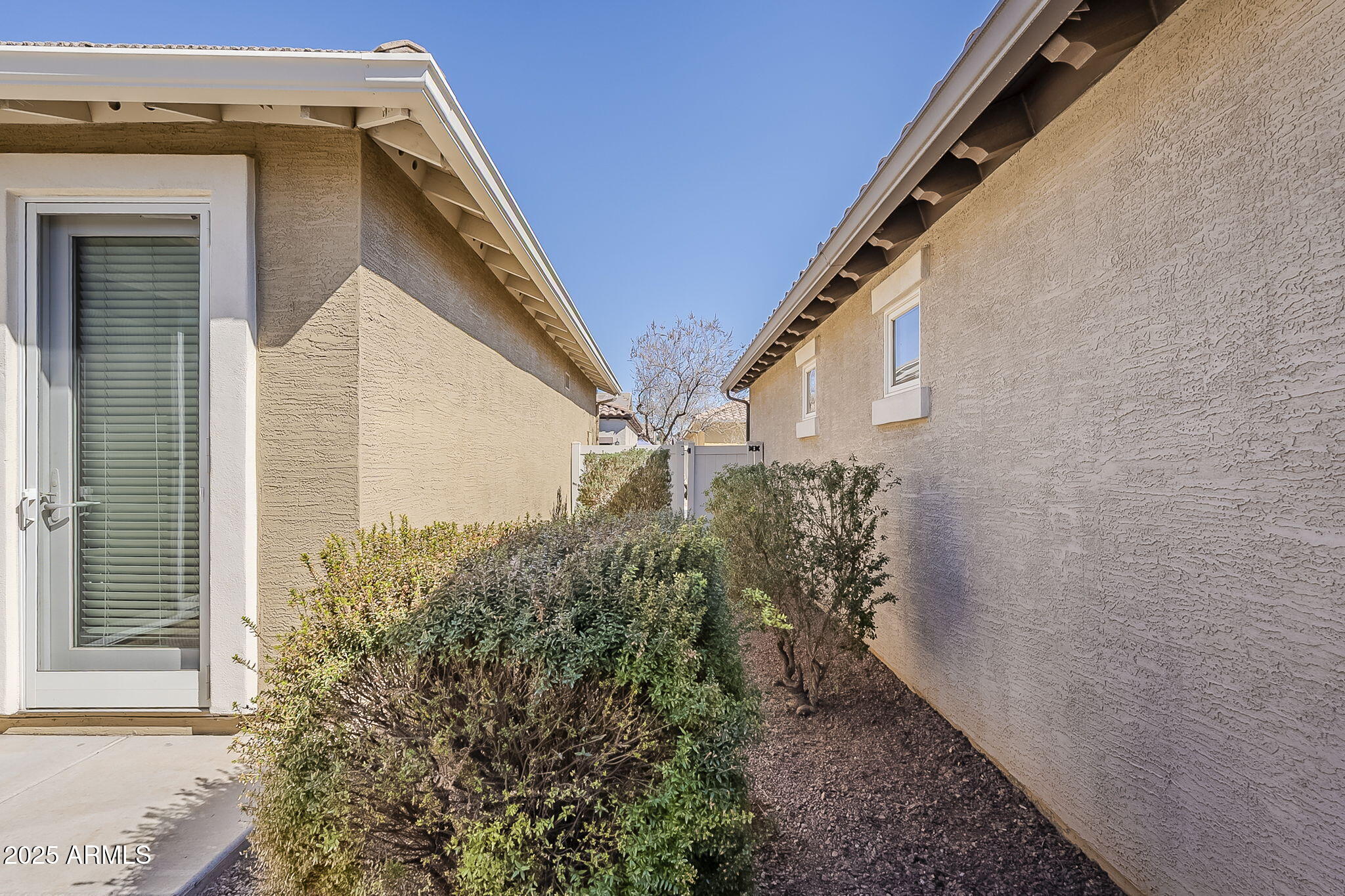 1170 S AGNES Lane