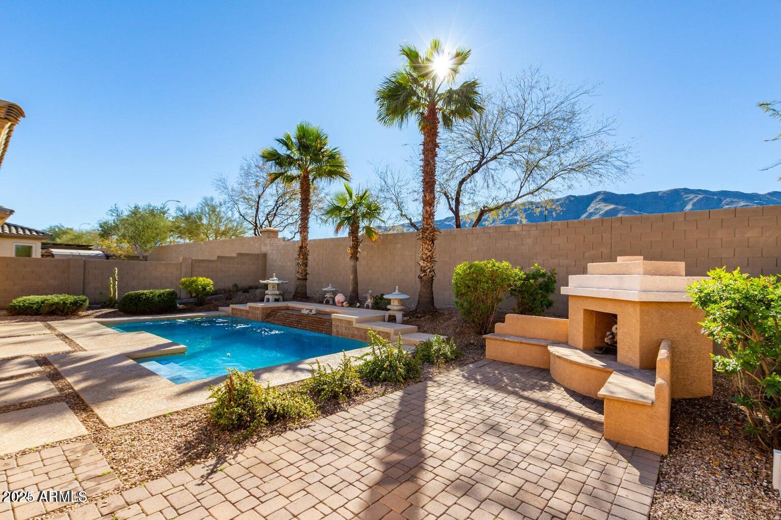 2325 W MINERAL Road