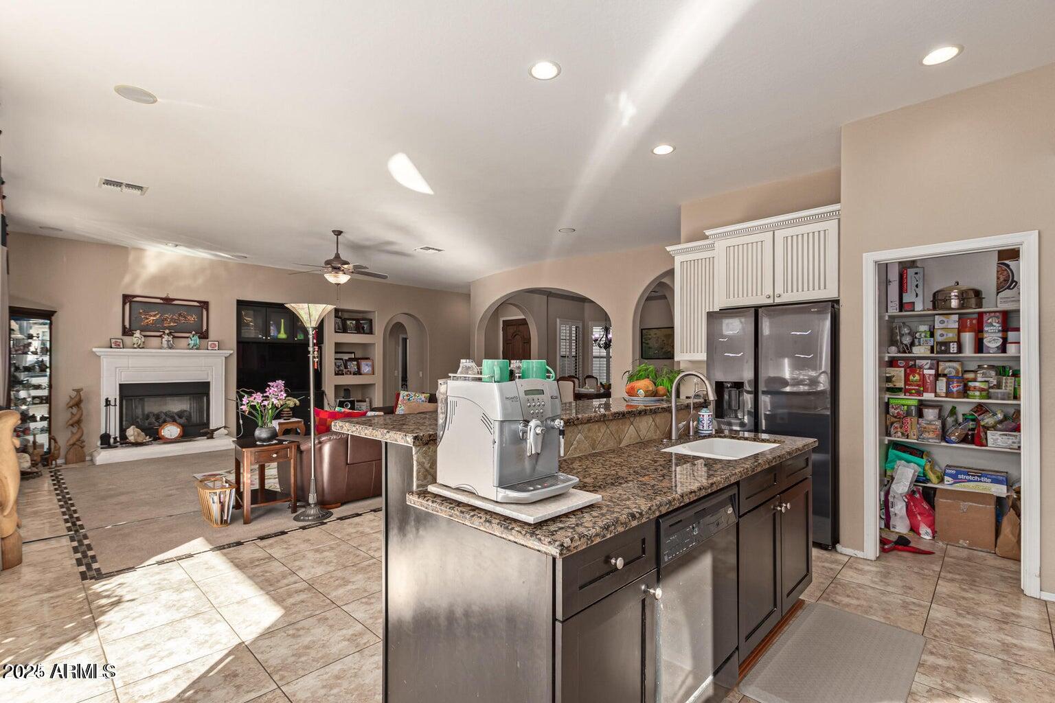 2325 W MINERAL Road