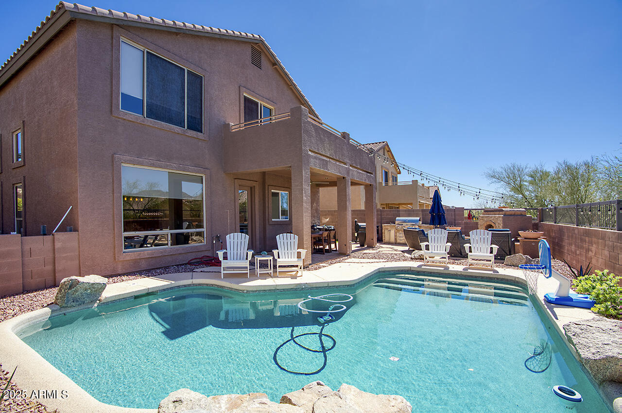 3564 N TUSCANY