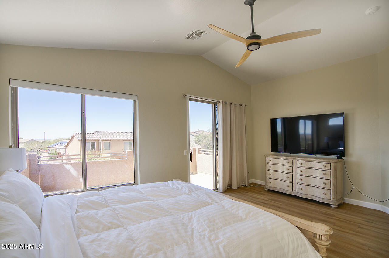 3564 N TUSCANY