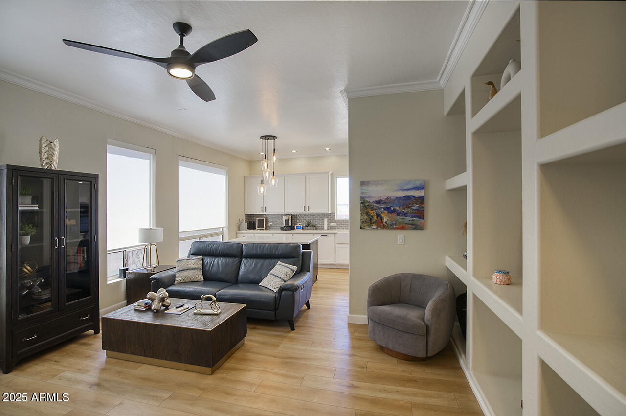 3564 N TUSCANY