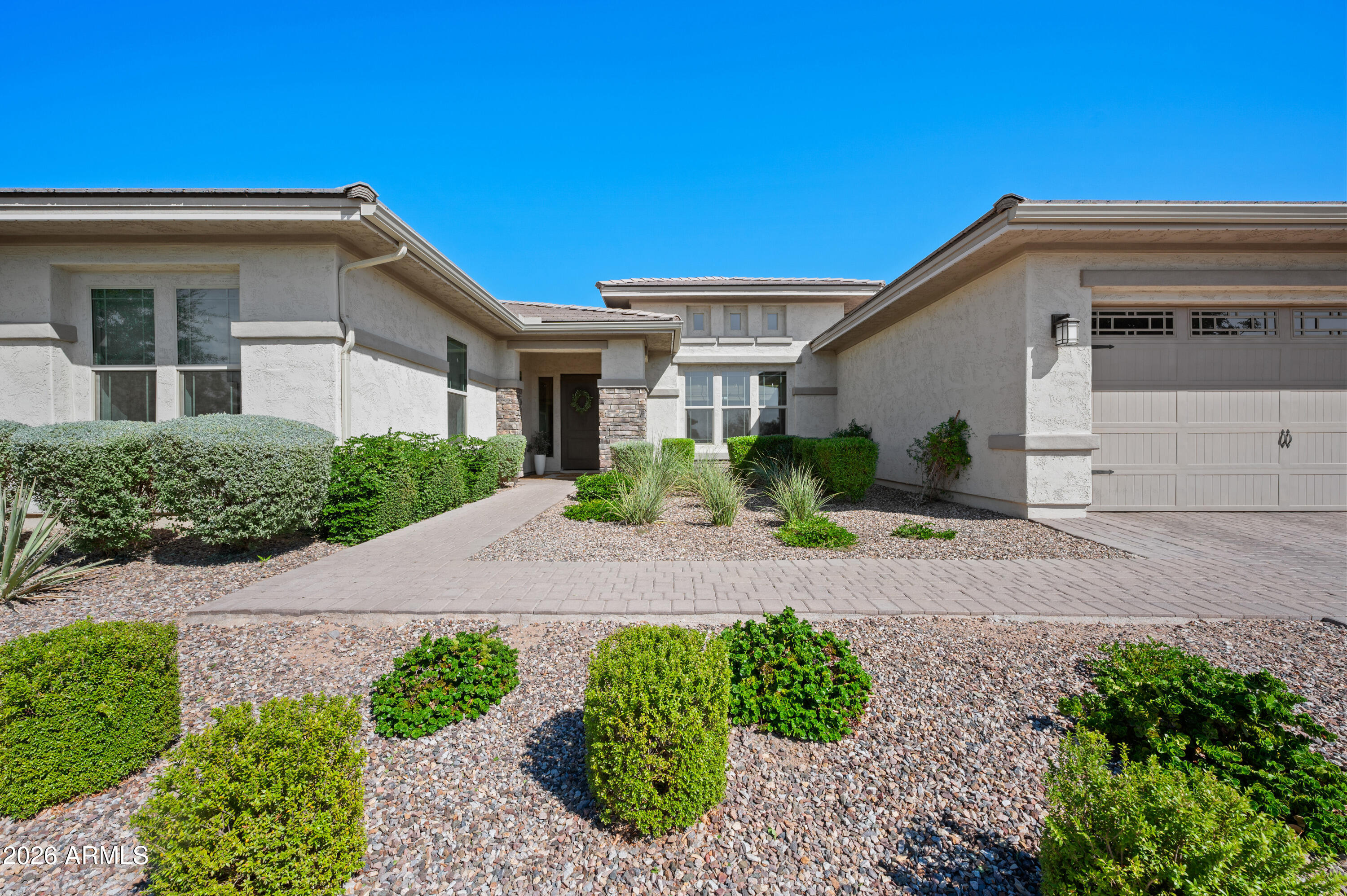 5209 S VEGAS