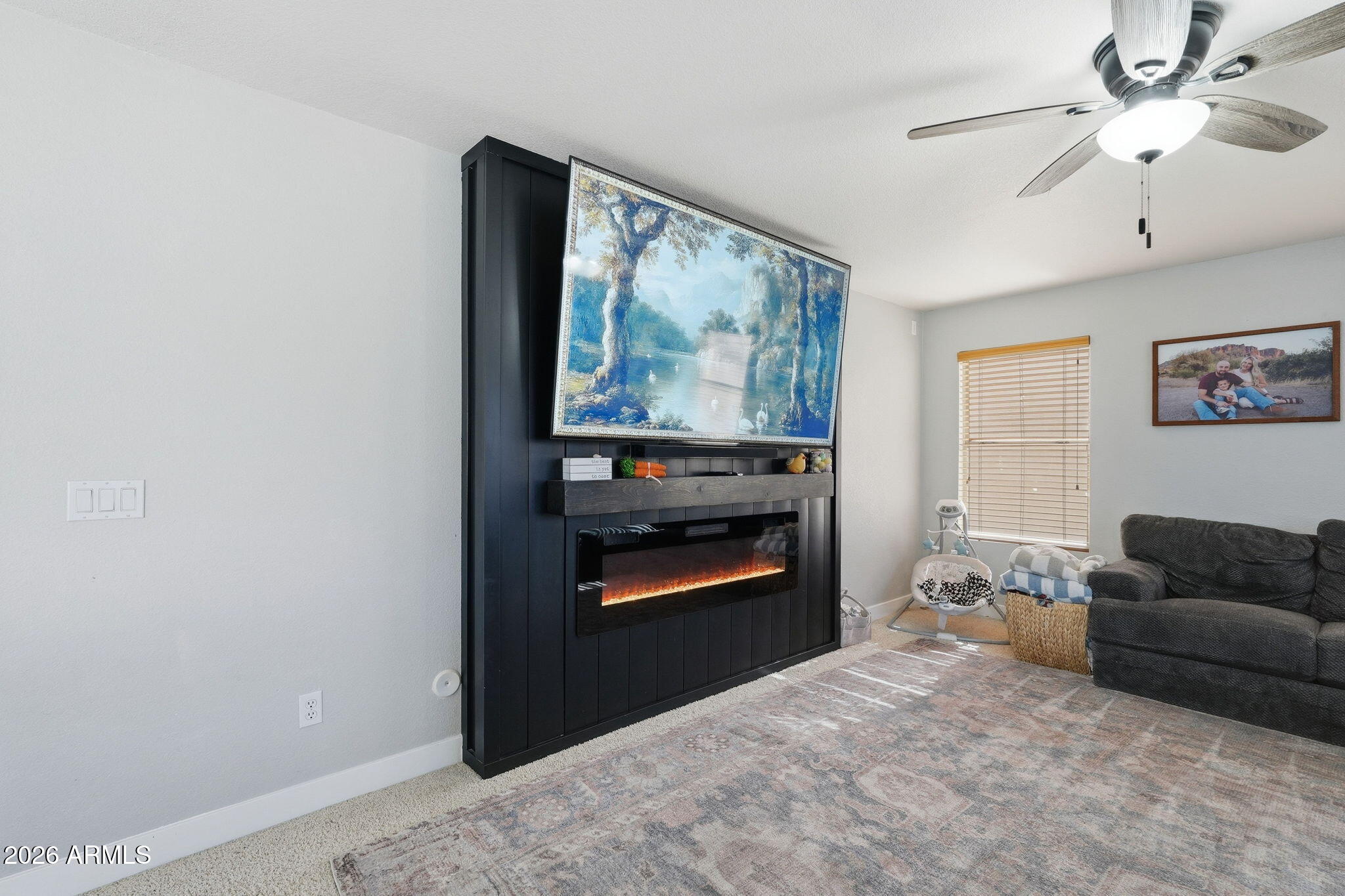 2985 W GOLDMINE MOUNTAIN Drive
