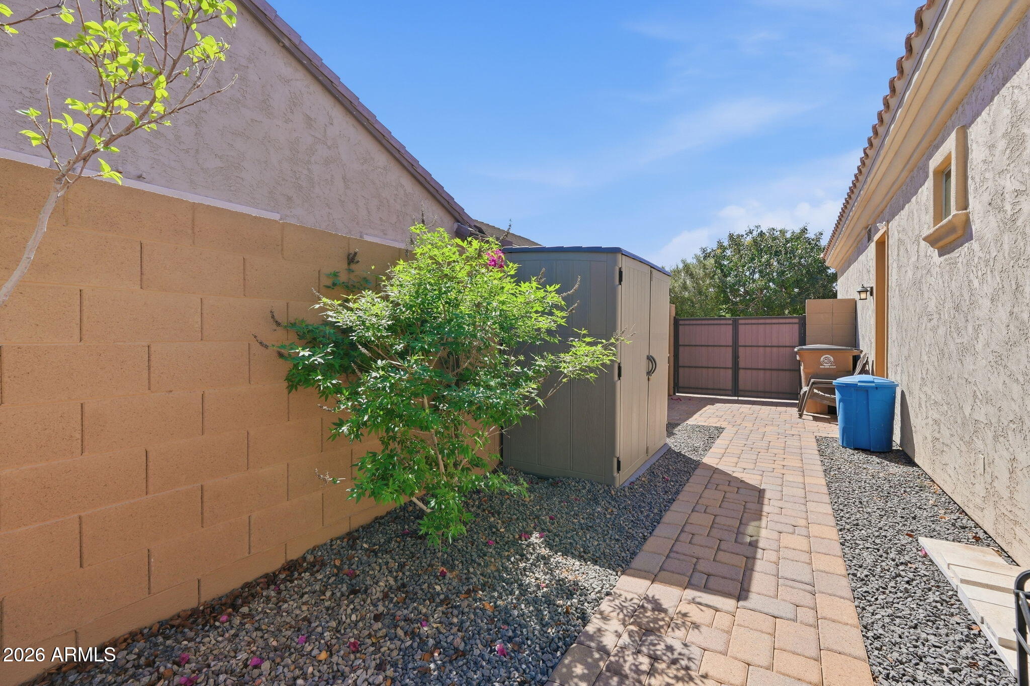 22300 E QUINTERO Road