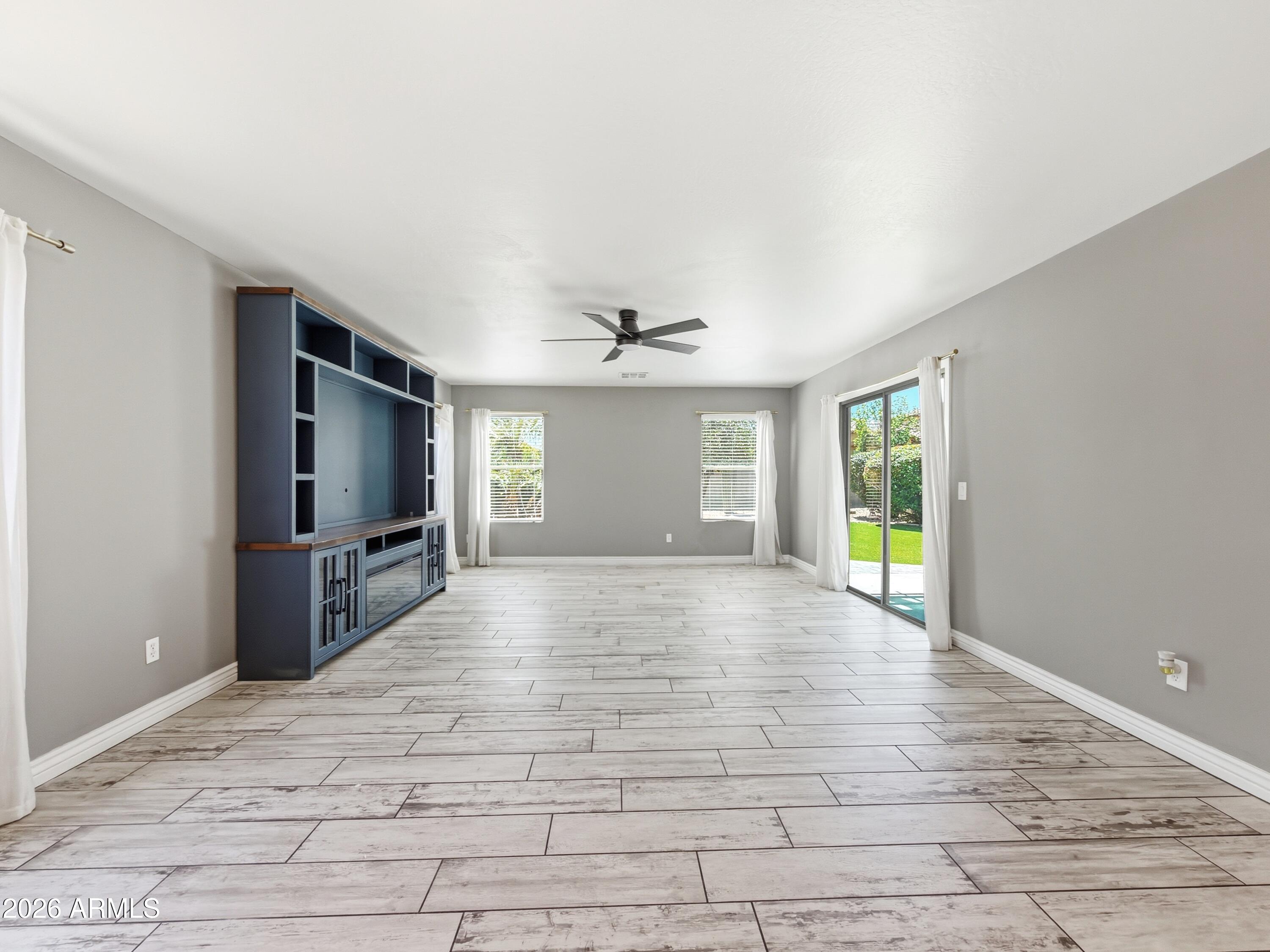 4541 W FEDERAL Way