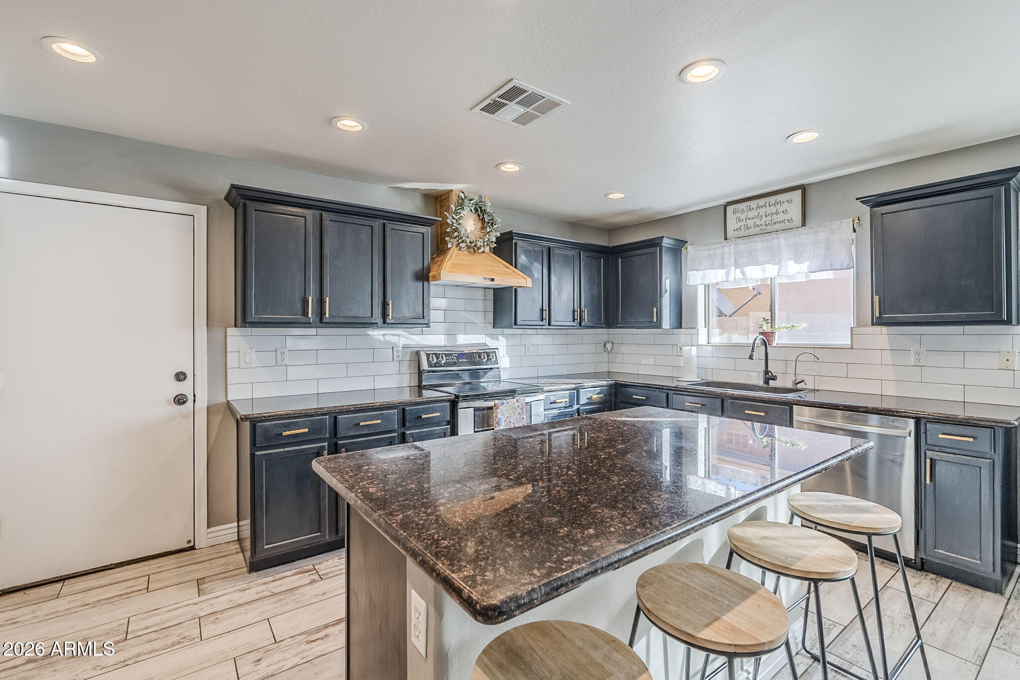 4541 W FEDERAL Way