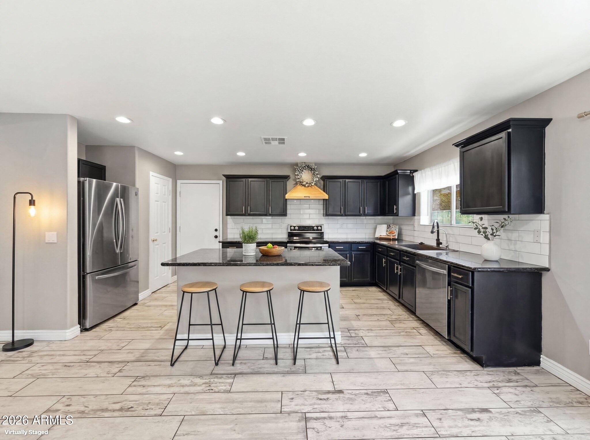 4541 W FEDERAL Way