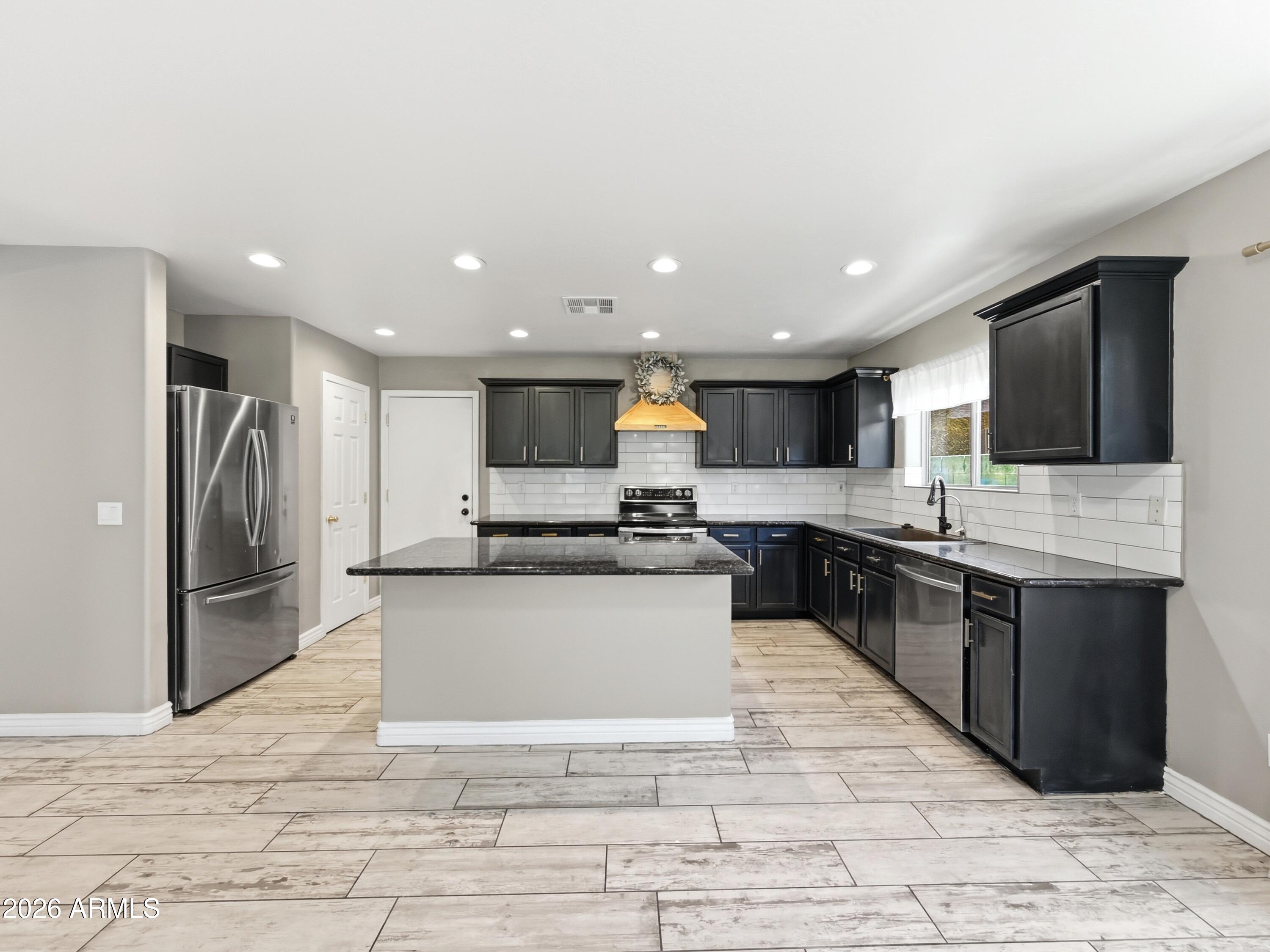4541 W FEDERAL Way