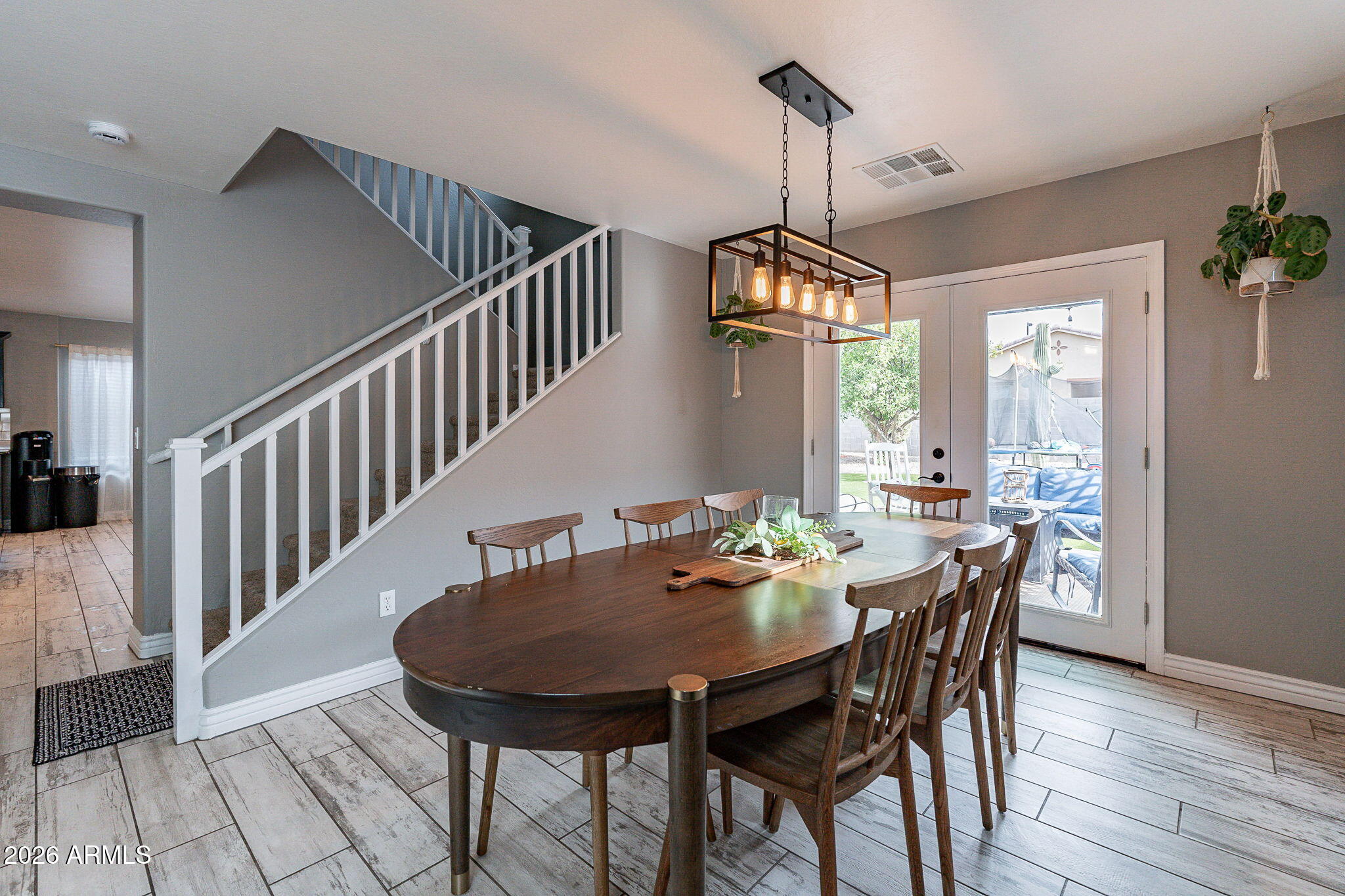 4541 W FEDERAL Way