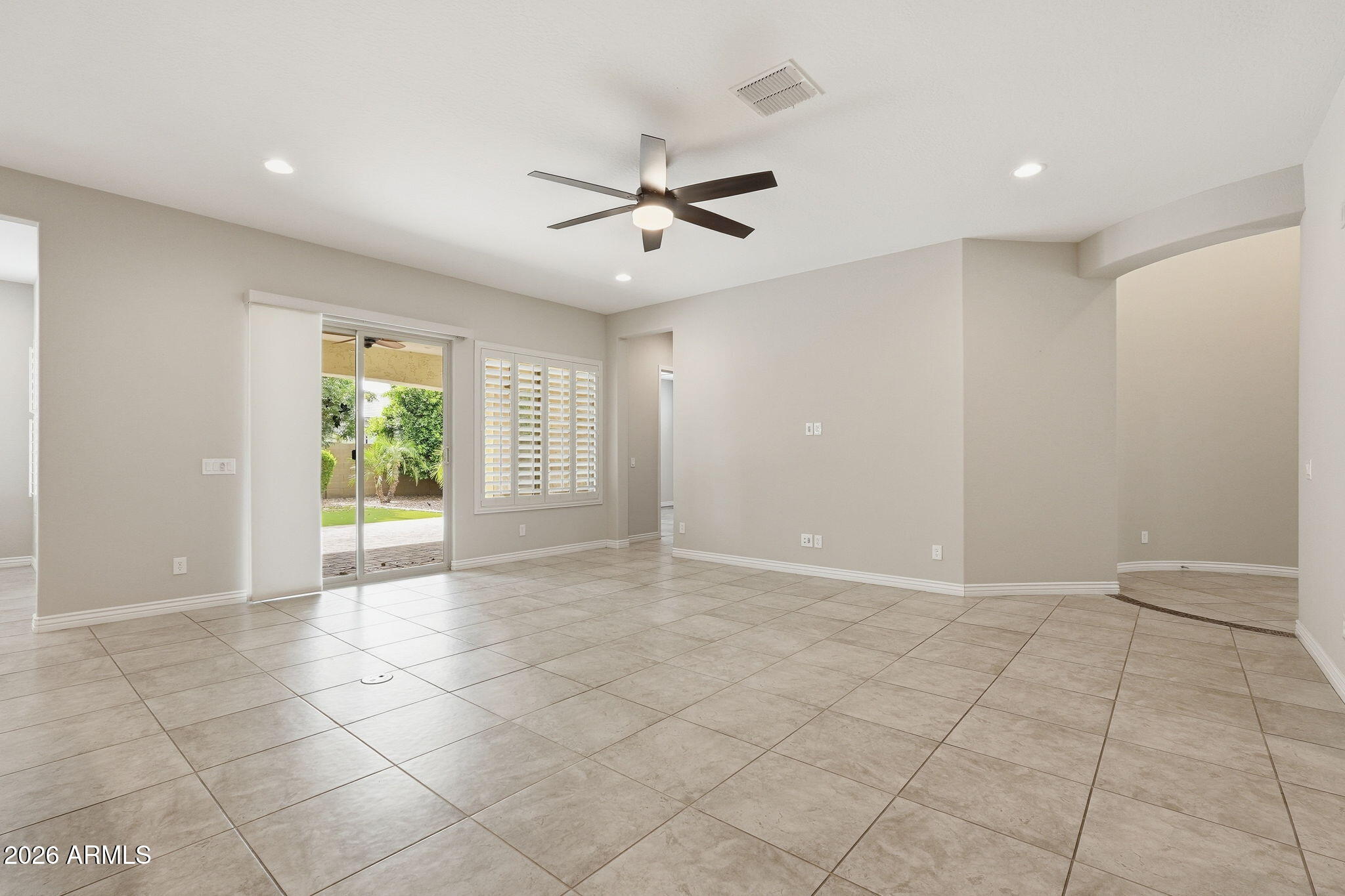 5219 S WILDROSE