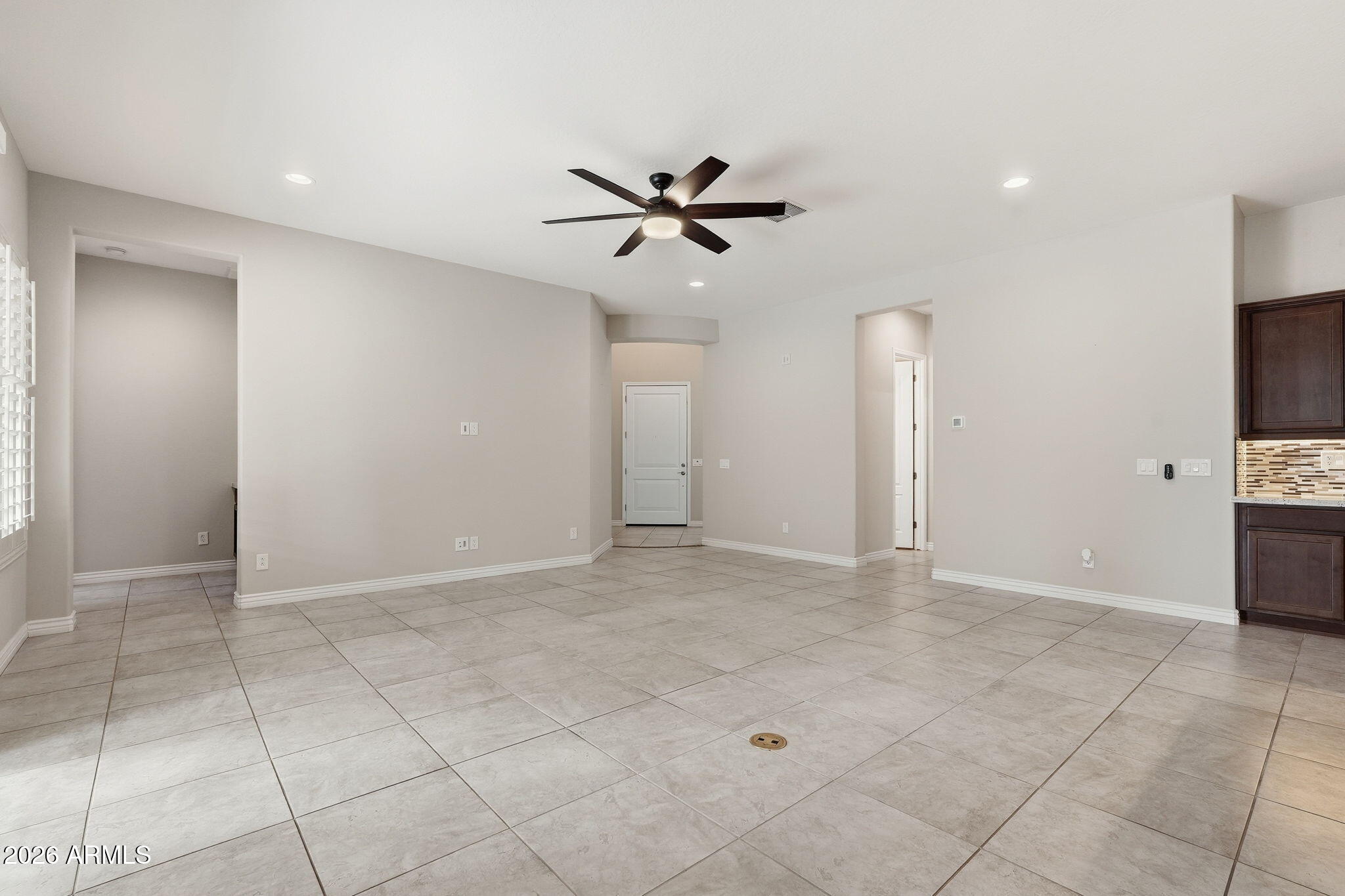 5219 S WILDROSE