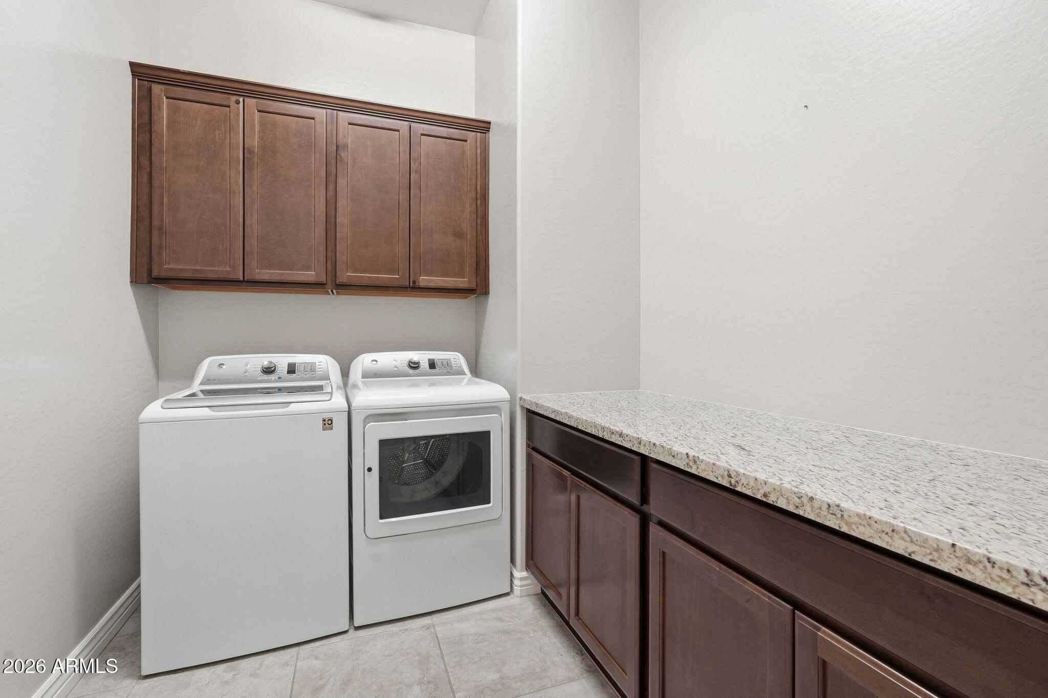 5219 S WILDROSE