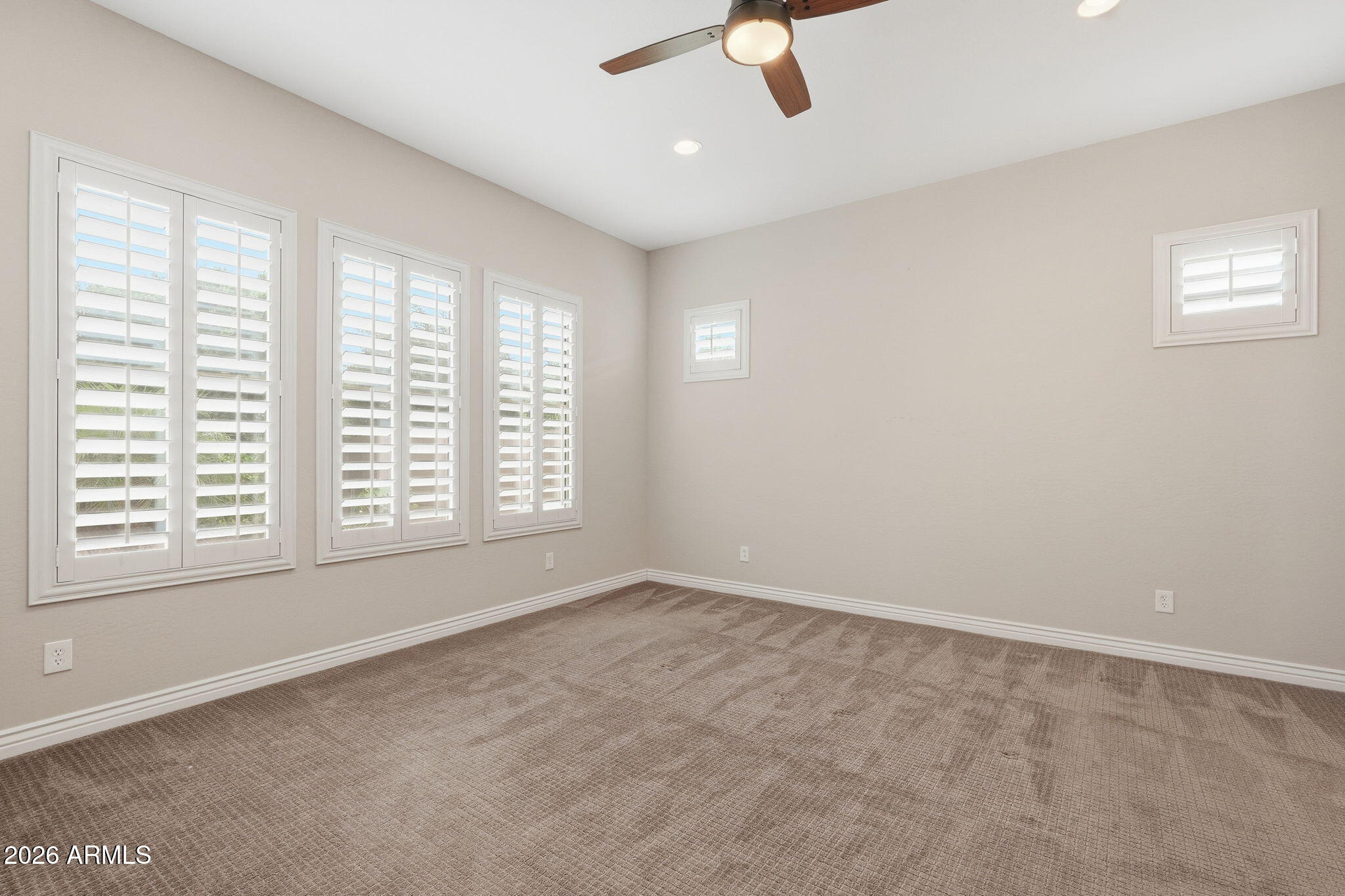 5219 S WILDROSE