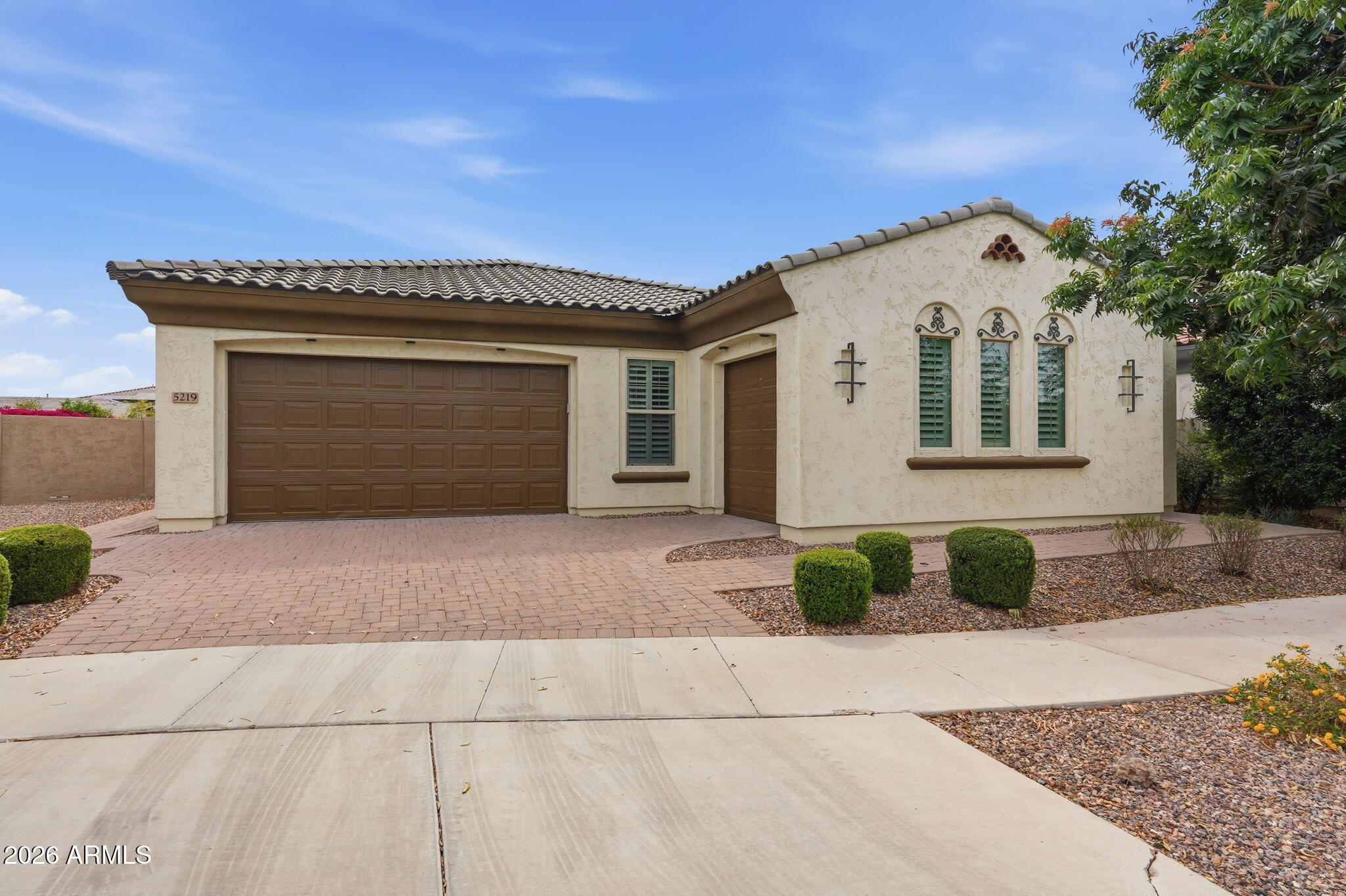 5219 S WILDROSE