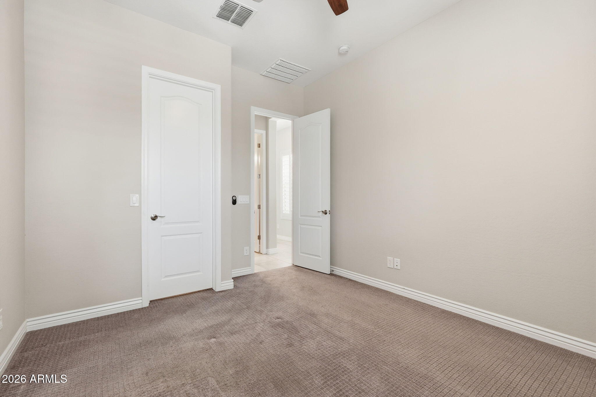 5219 S WILDROSE
