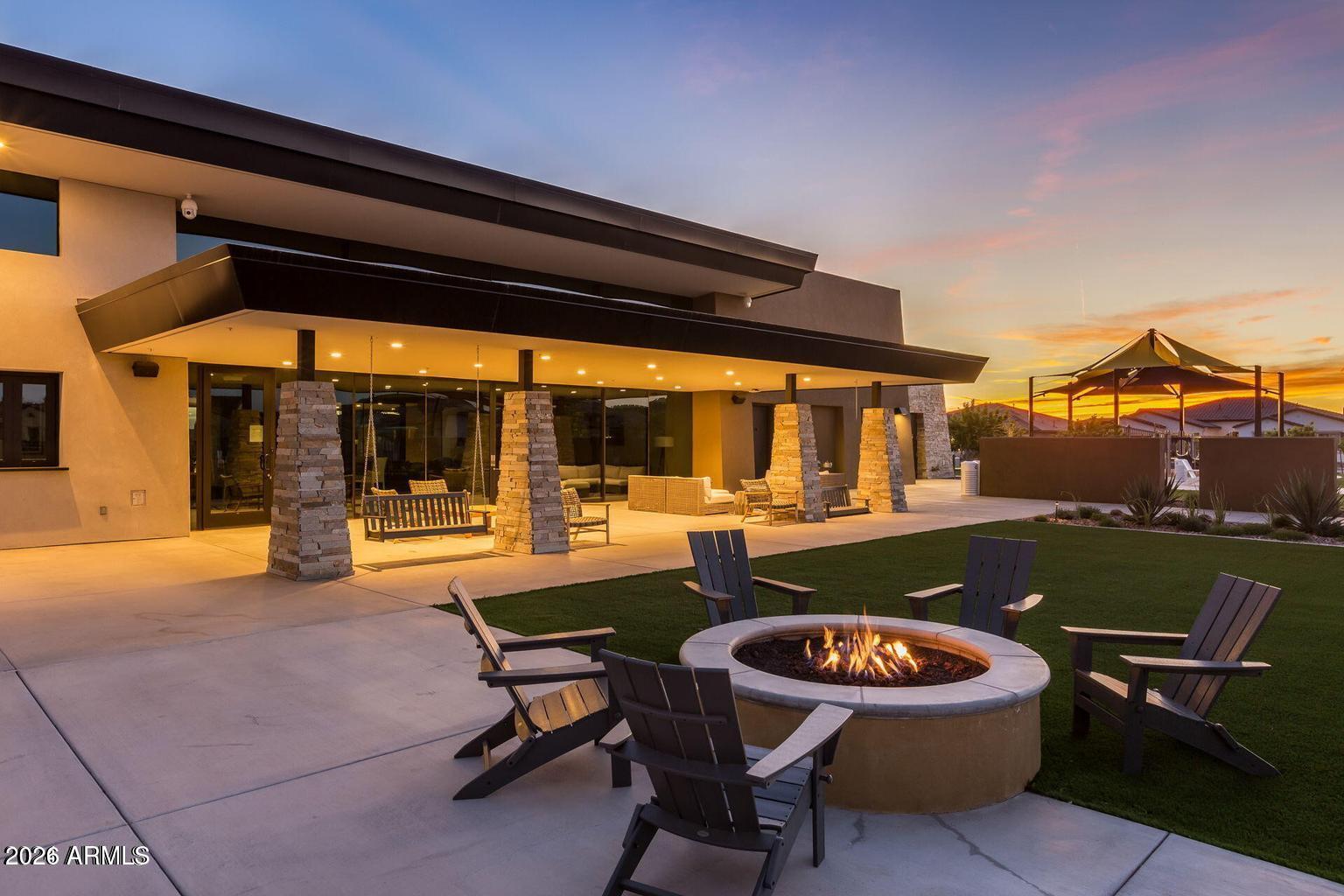 5637 S DEL RANCHO