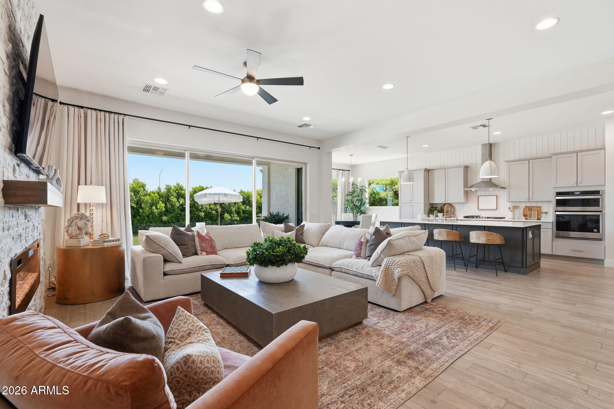 5637 S DEL RANCHO