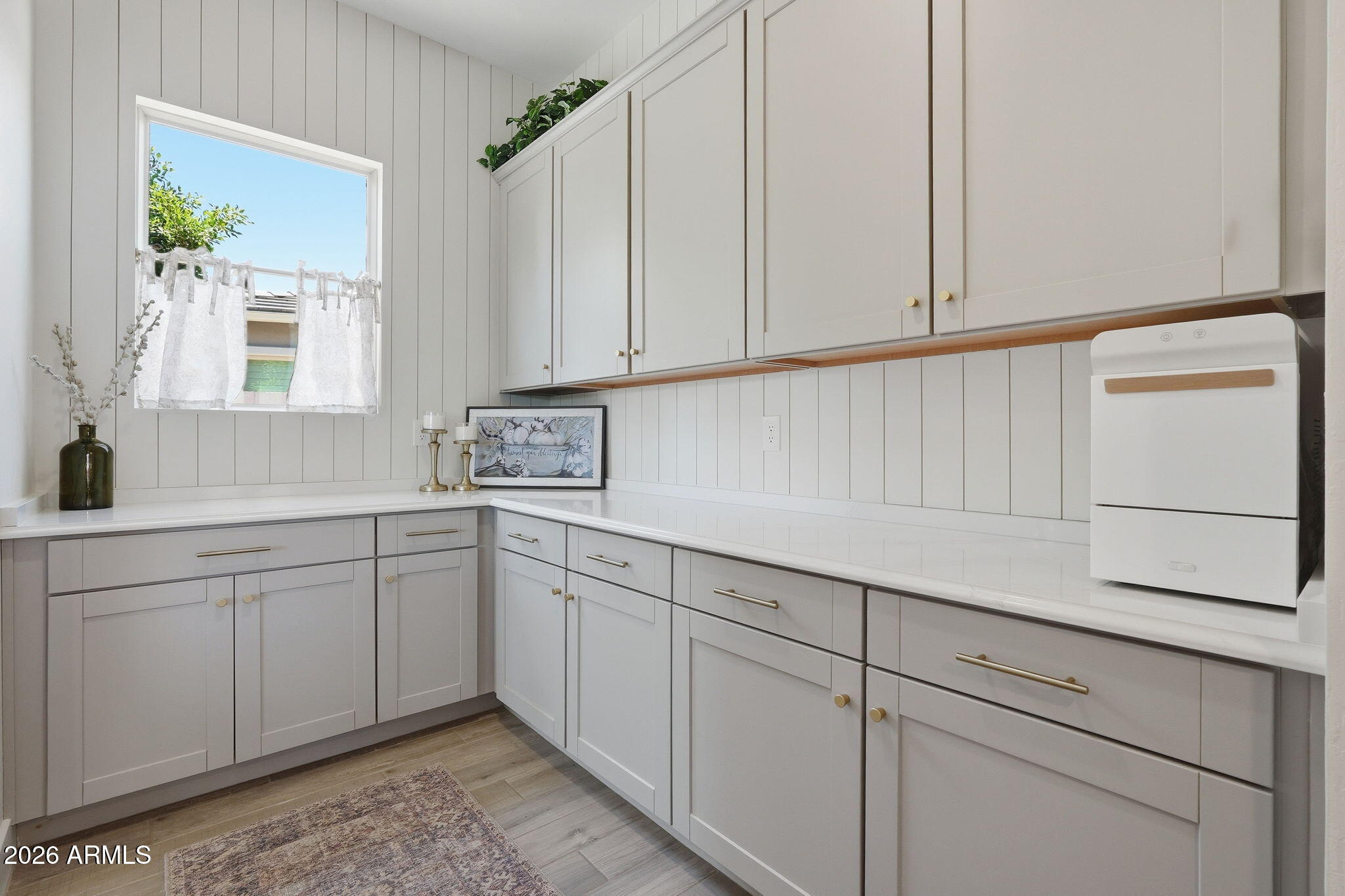 5637 S DEL RANCHO