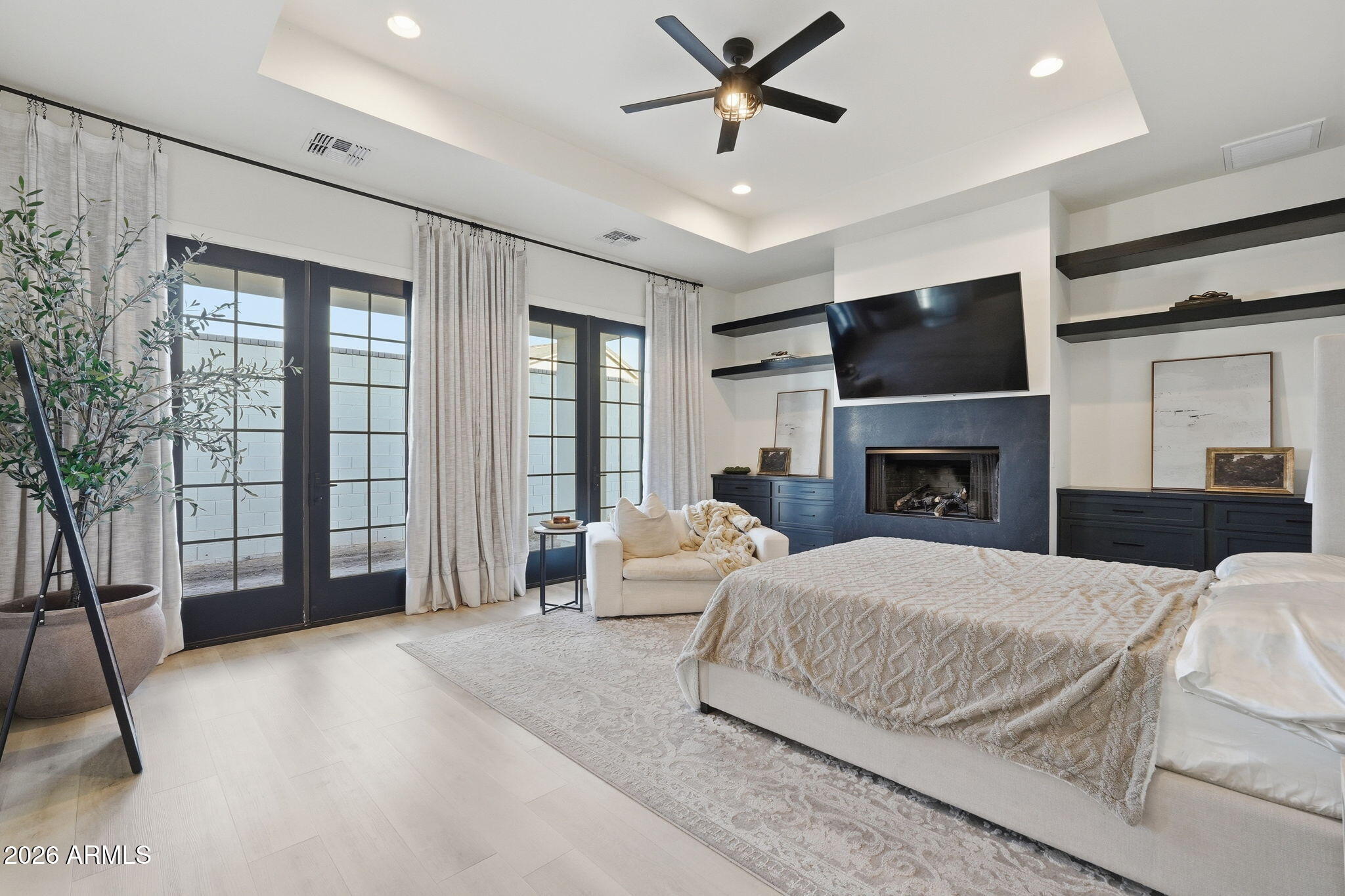 5179 W ENCANTO VERDE