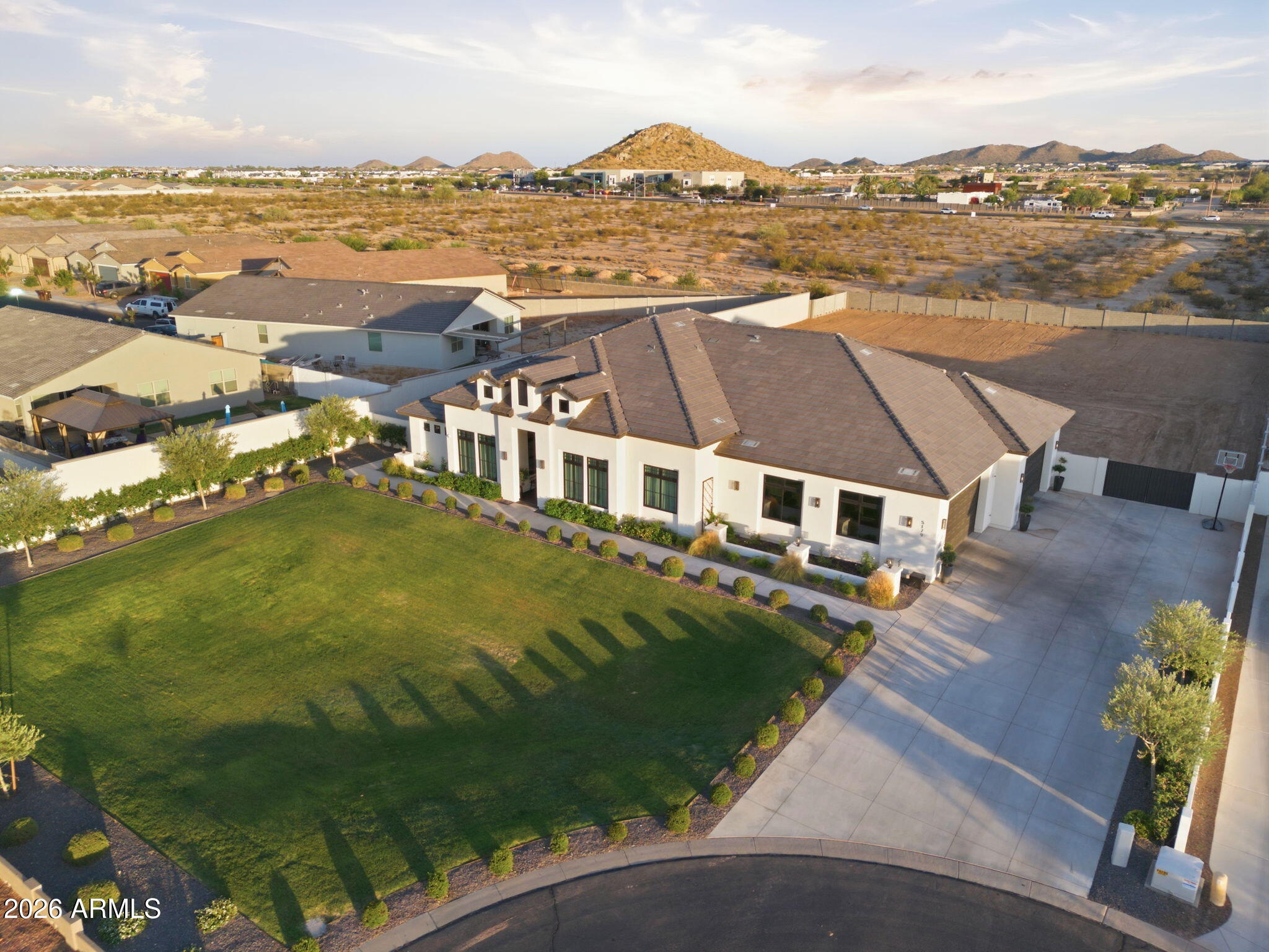 5179 W ENCANTO VERDE
