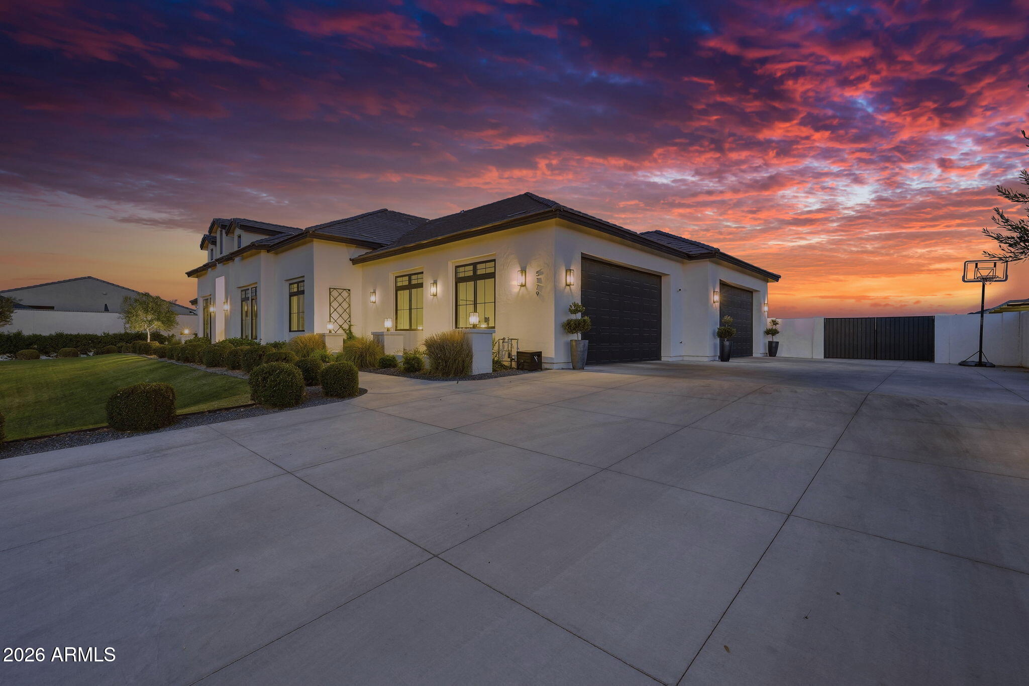 5179 W ENCANTO VERDE