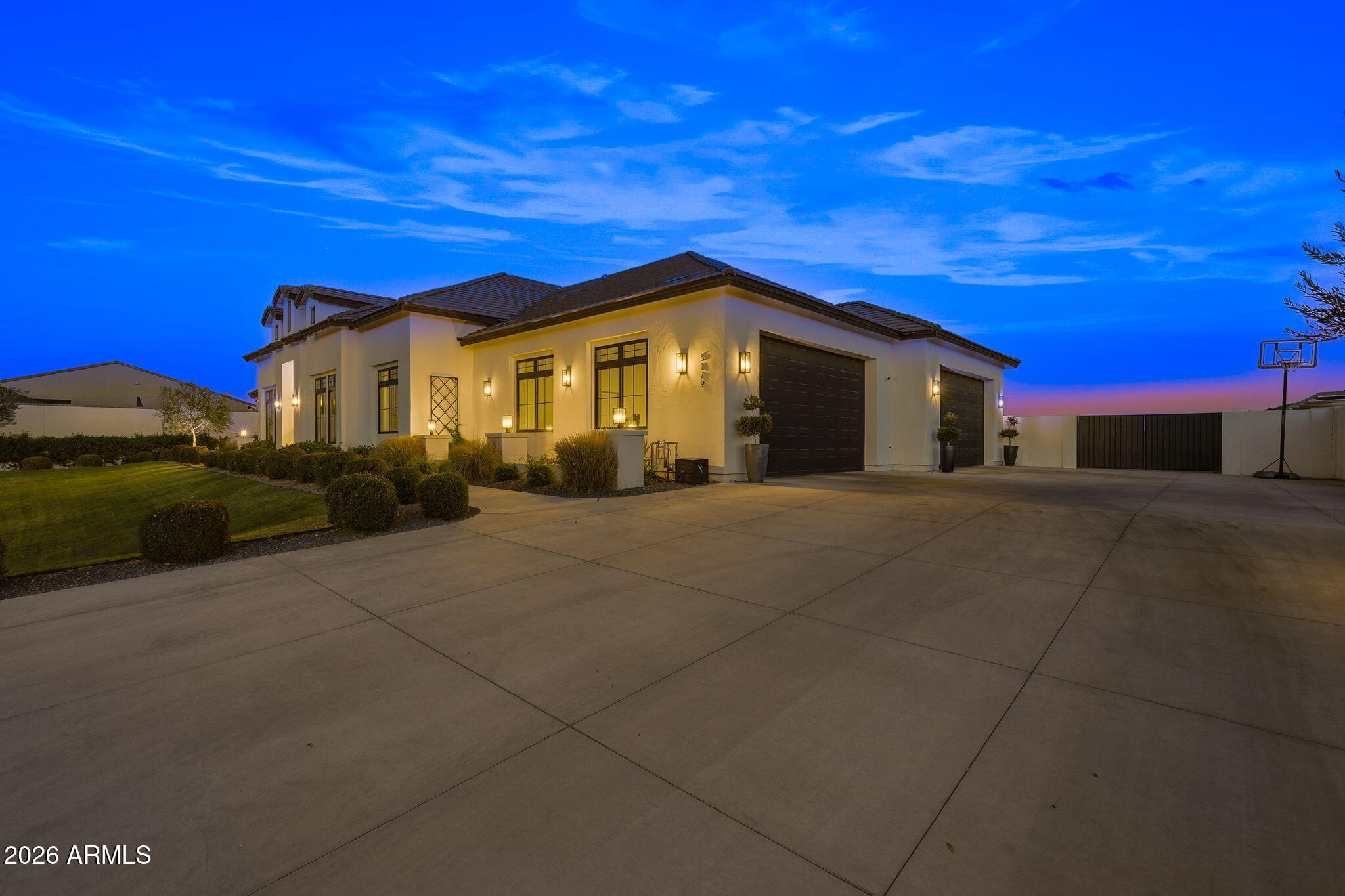 5179 W ENCANTO VERDE
