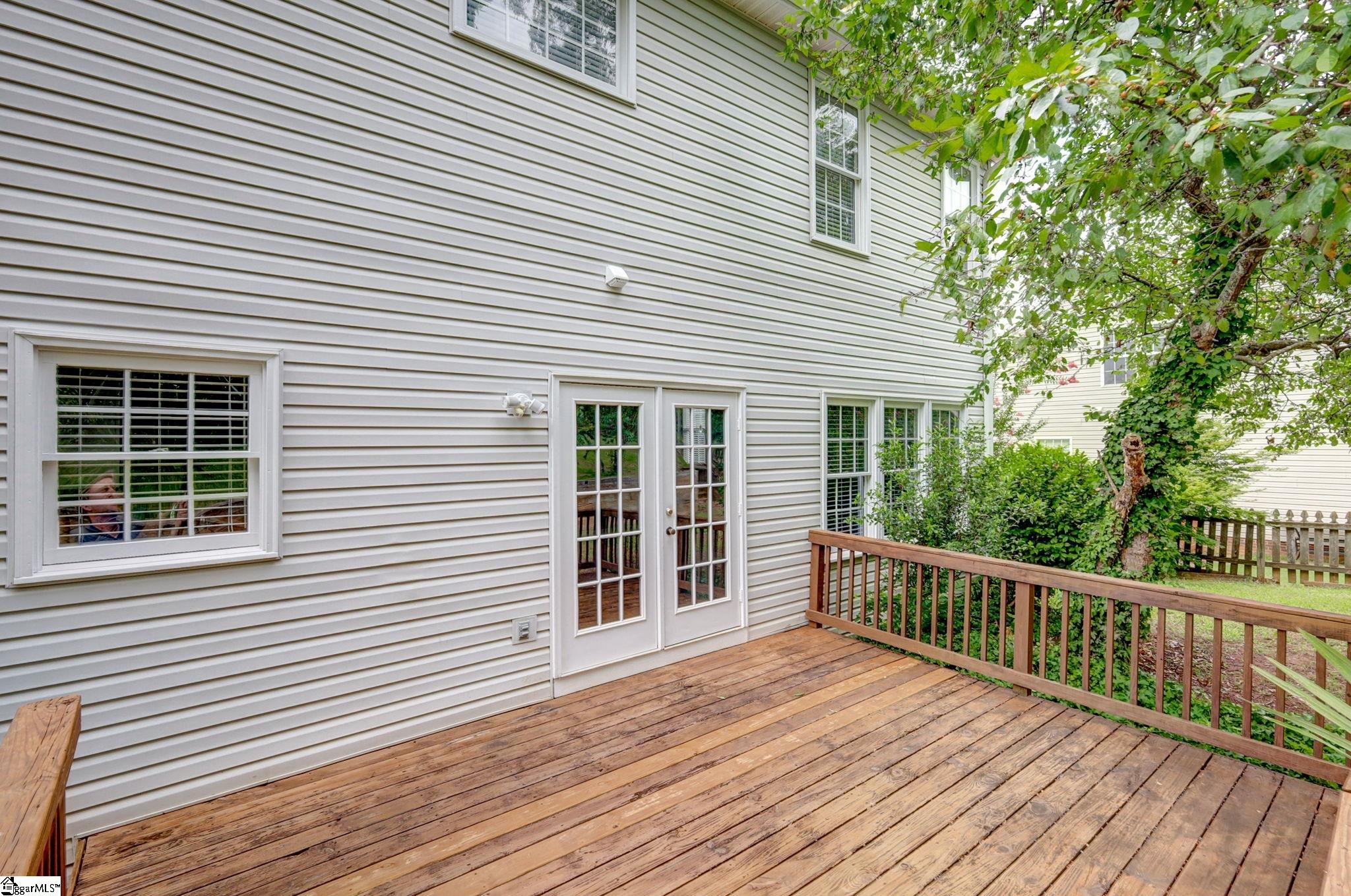 209 Timberleaf Drive