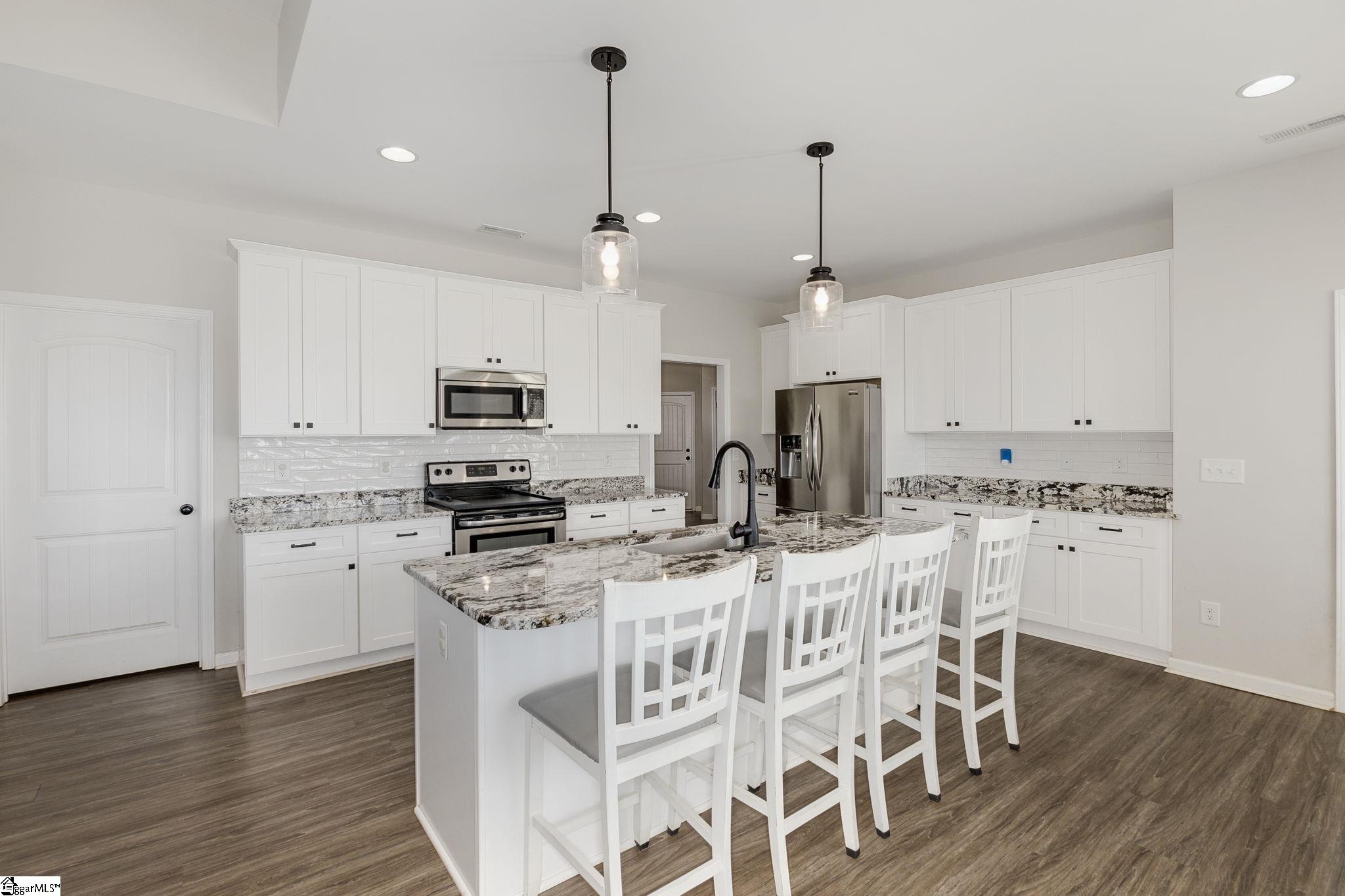 110 S Stallion Drive