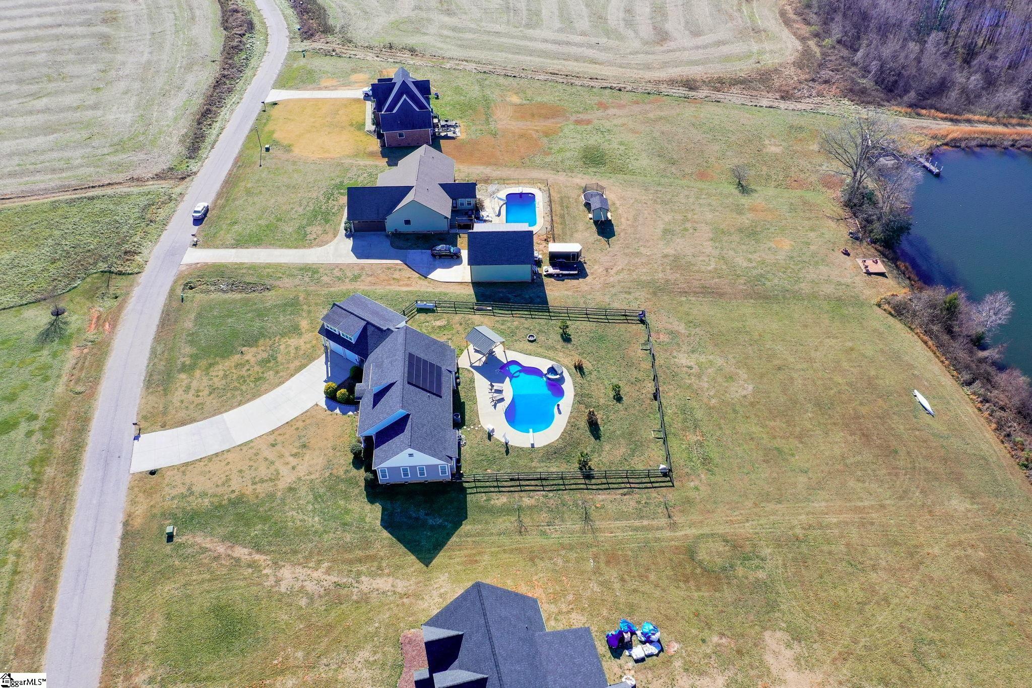 110 S Stallion Drive