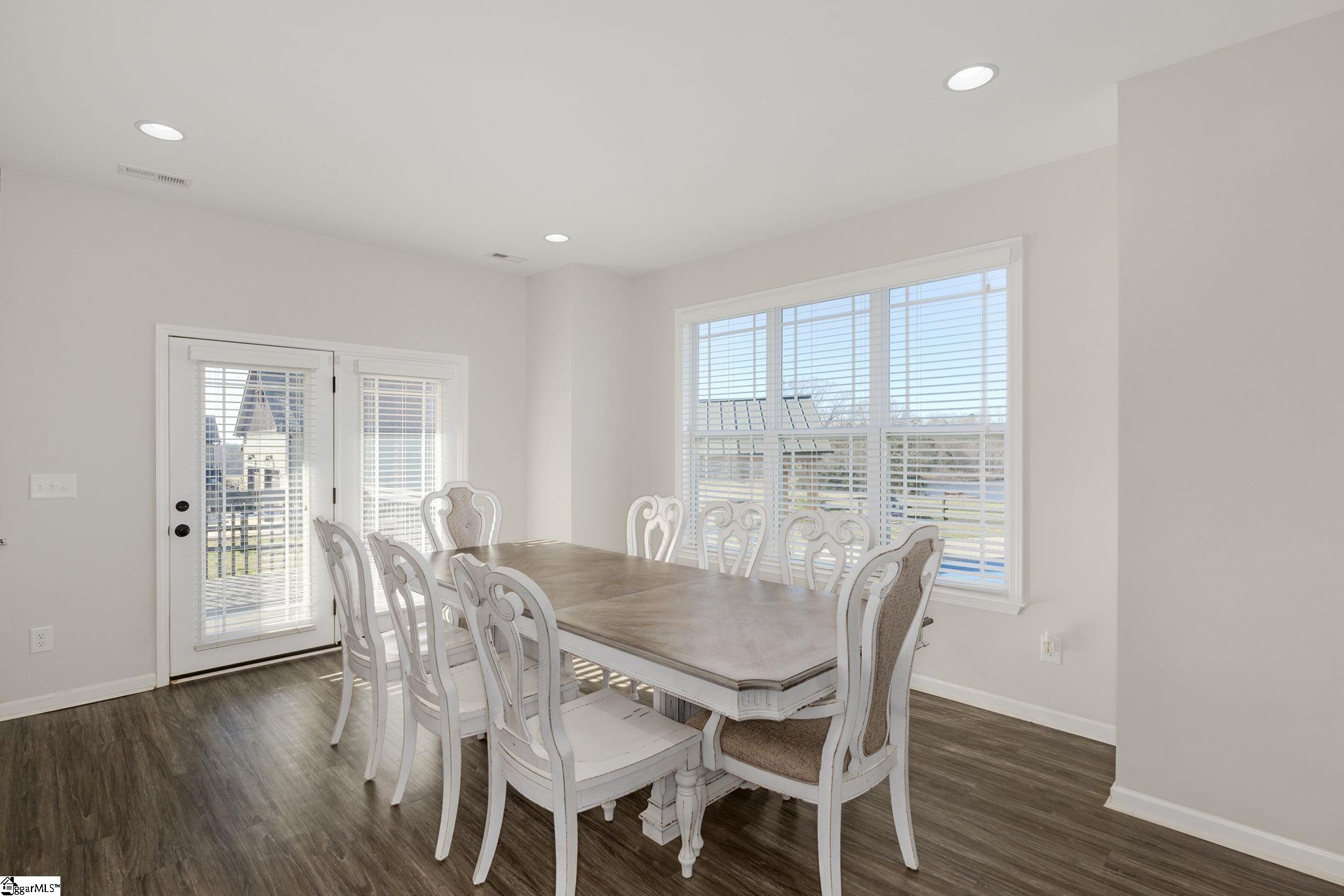 110 S Stallion Drive