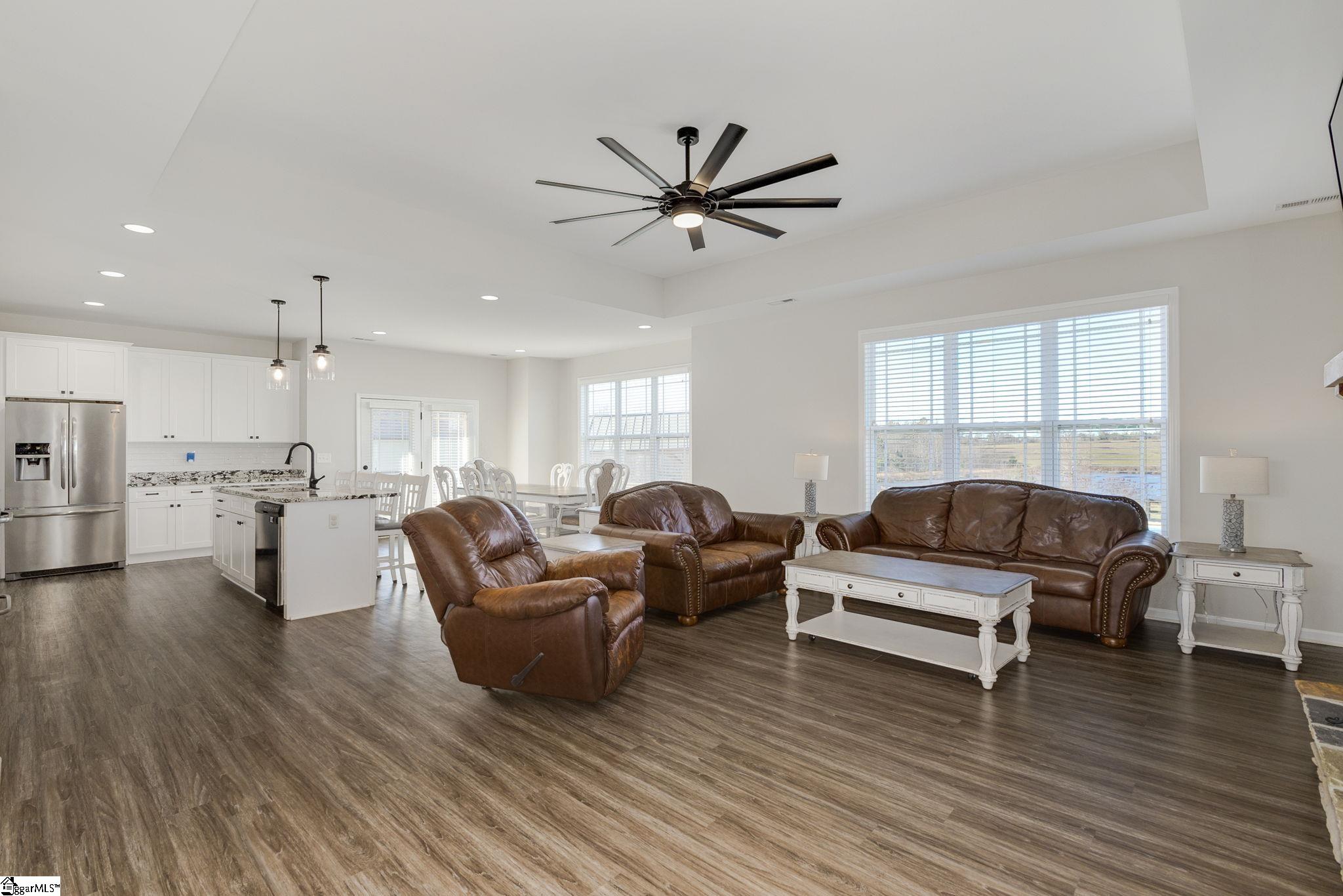 110 S Stallion Drive