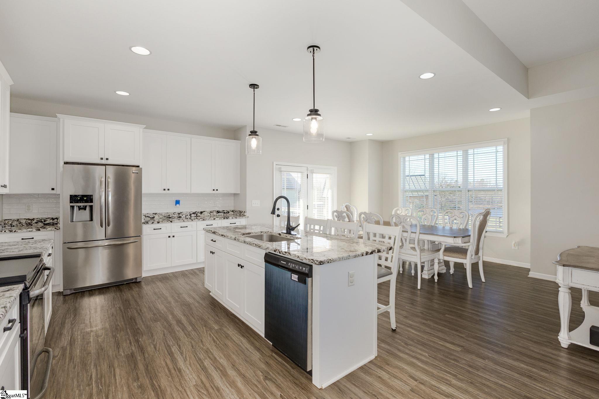 110 S Stallion Drive