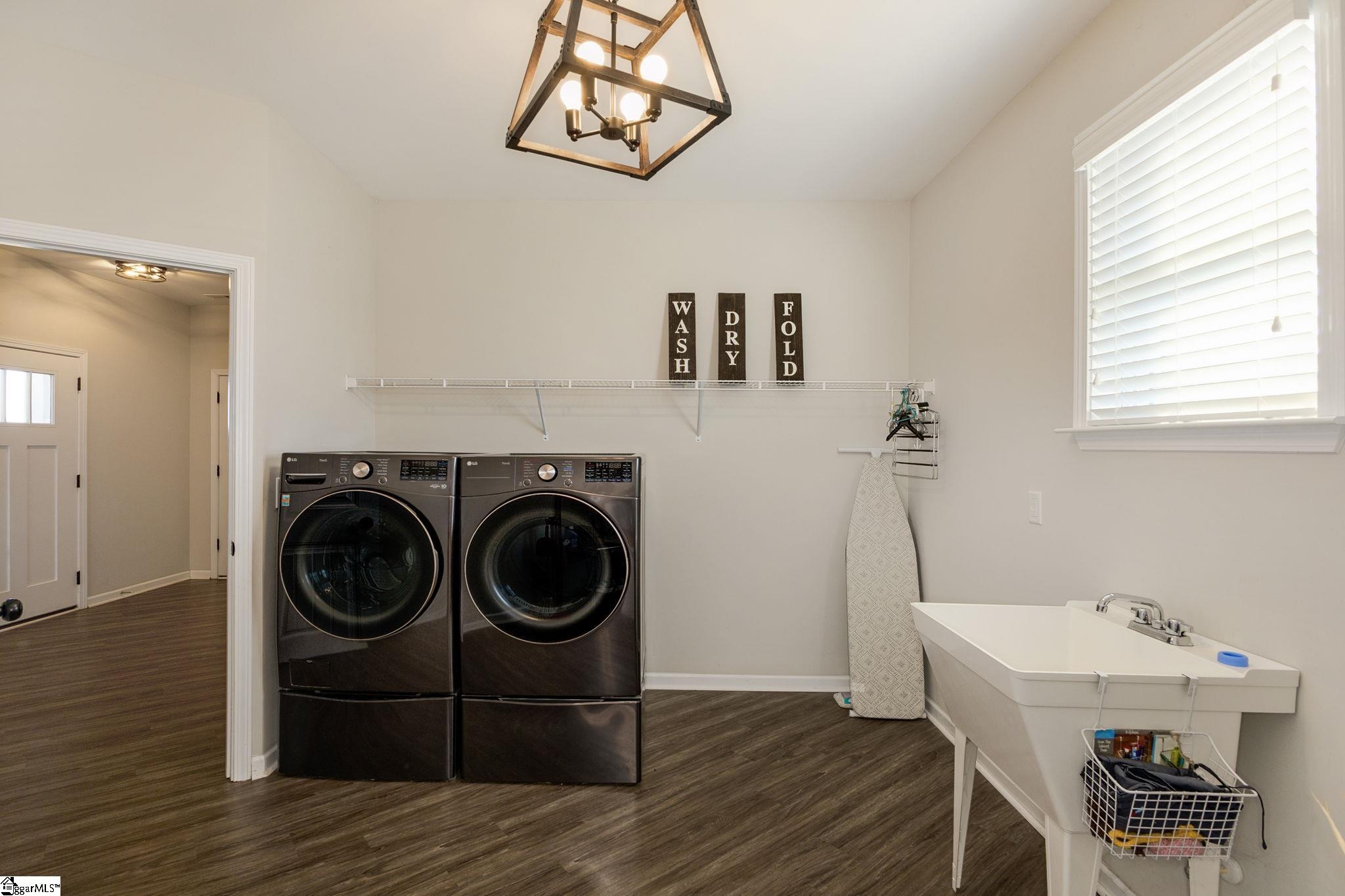 110 S Stallion Drive